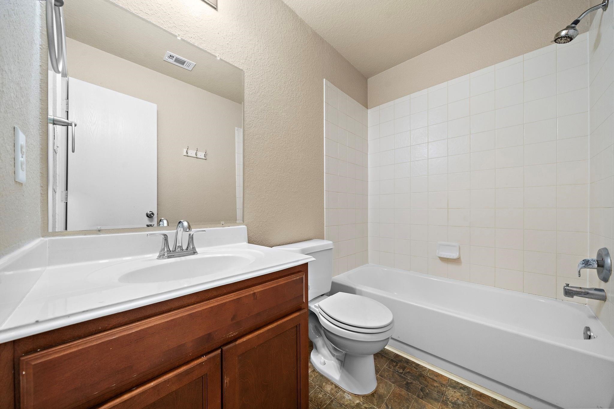 20306 Silent Vale Lane Property Photo 8