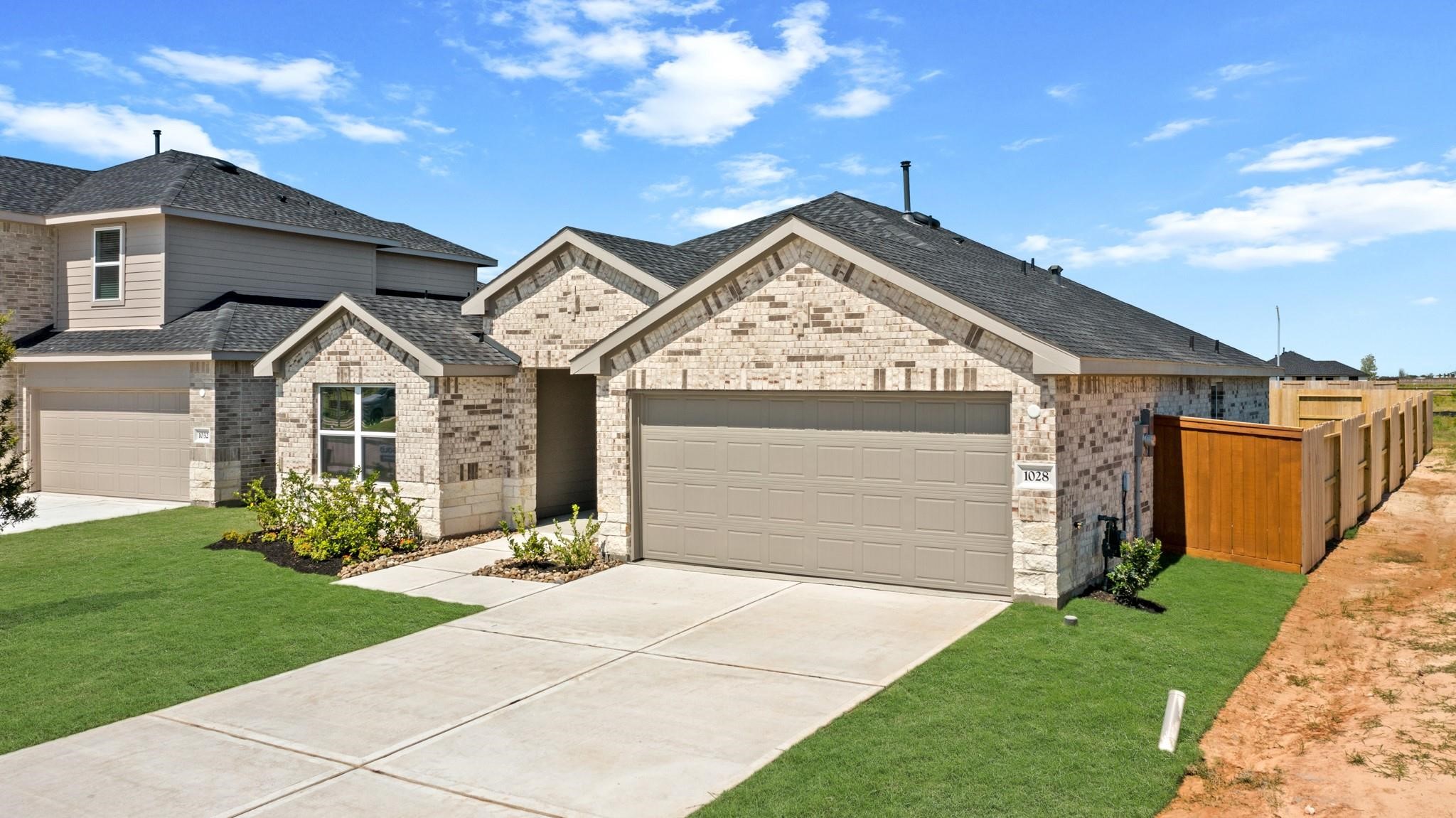 1028 Selene Sky Drive Property Photo 2
