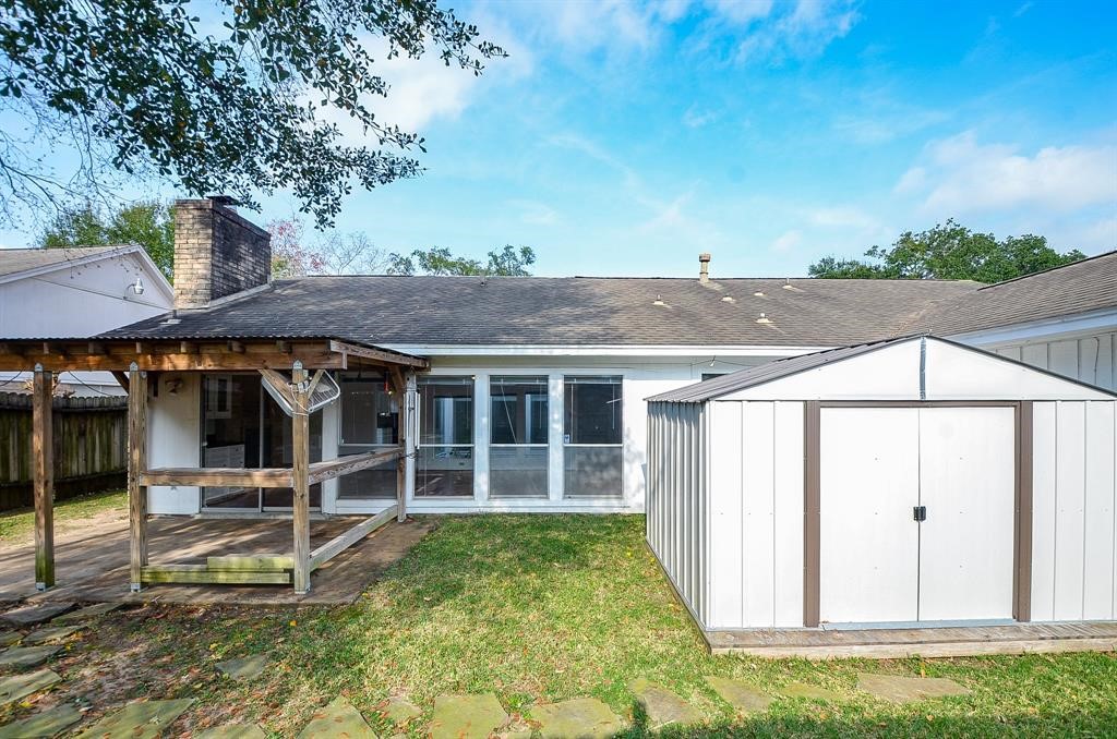 15815 Boulder Oaks Drive Property Photo 4