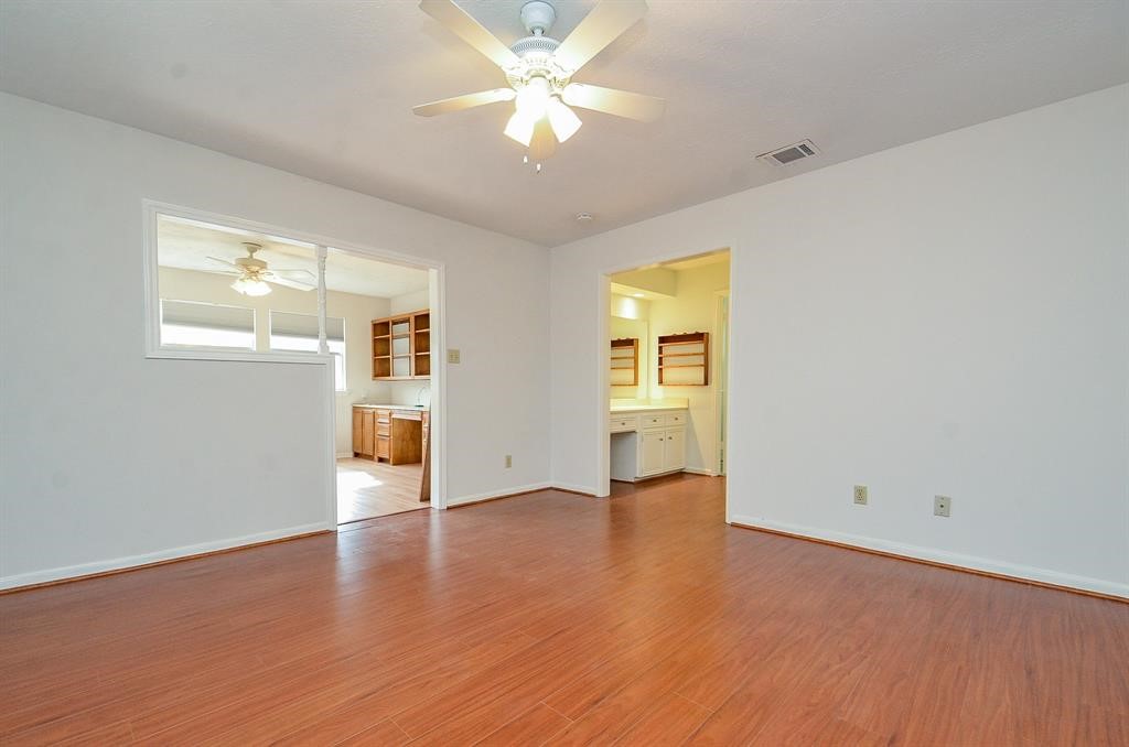 15815 Boulder Oaks Drive Property Photo 11