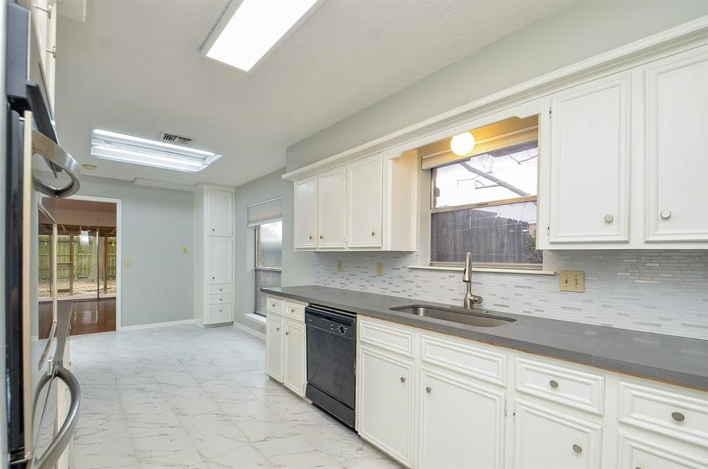 15815 Boulder Oaks Drive Property Photo 16
