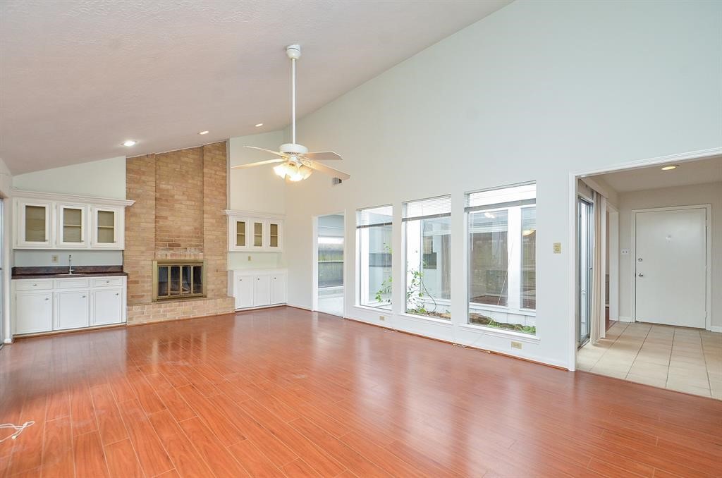 15815 Boulder Oaks Drive Property Photo 20