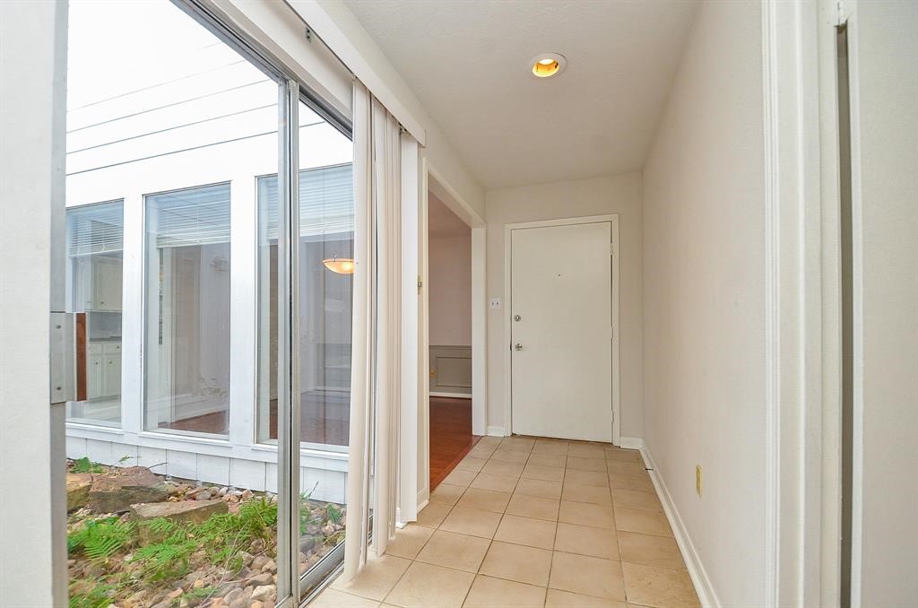 15815 Boulder Oaks Drive Property Photo 26