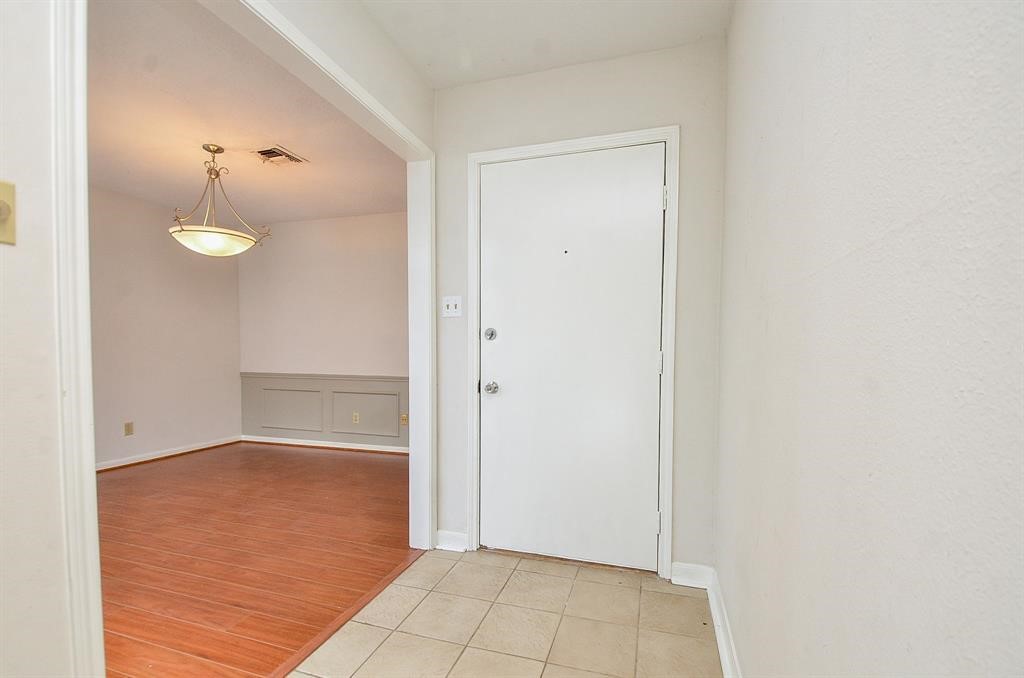 15815 Boulder Oaks Drive Property Photo 27