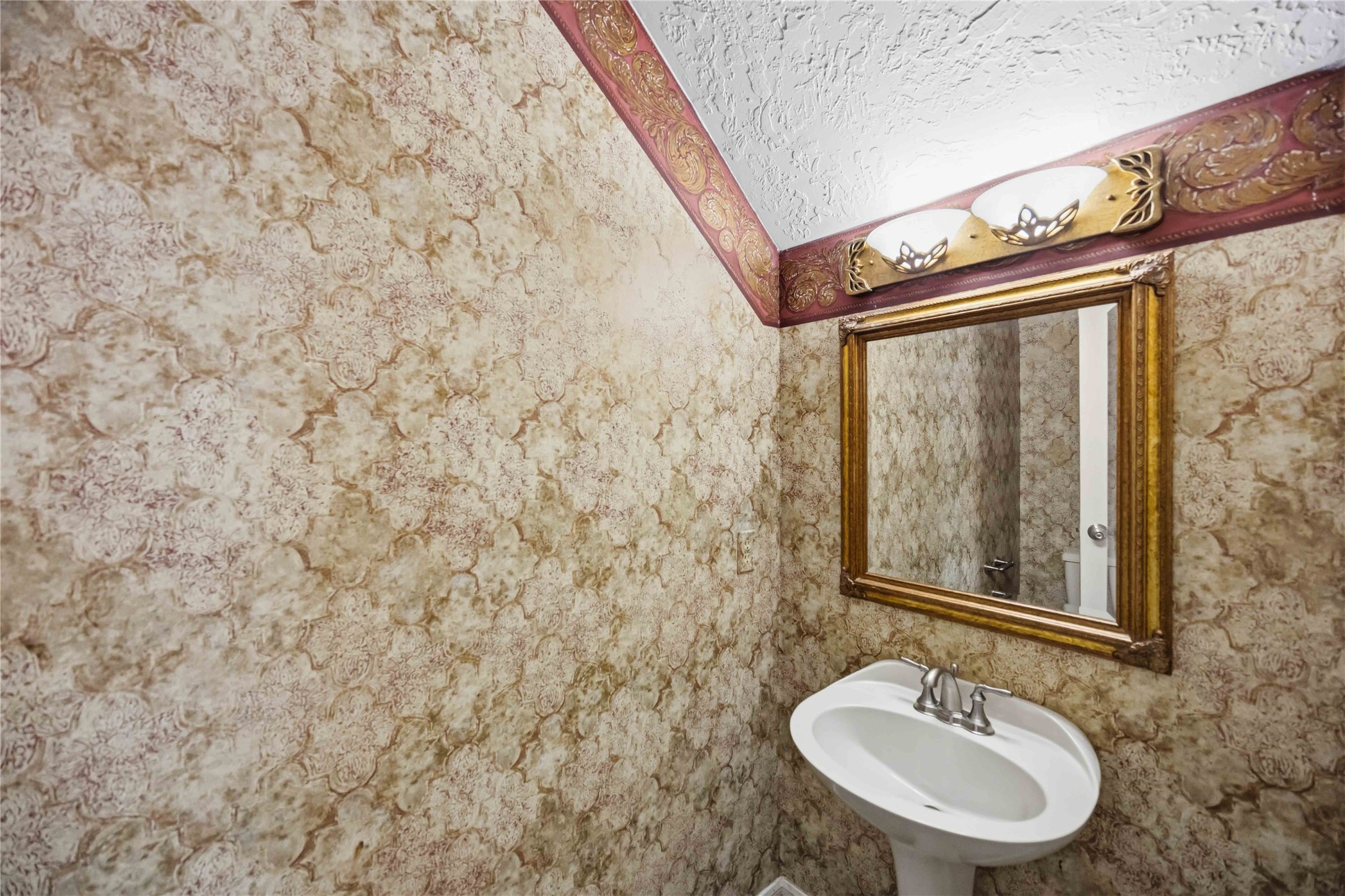 7406 Marble Glen Lane Property Photo 10
