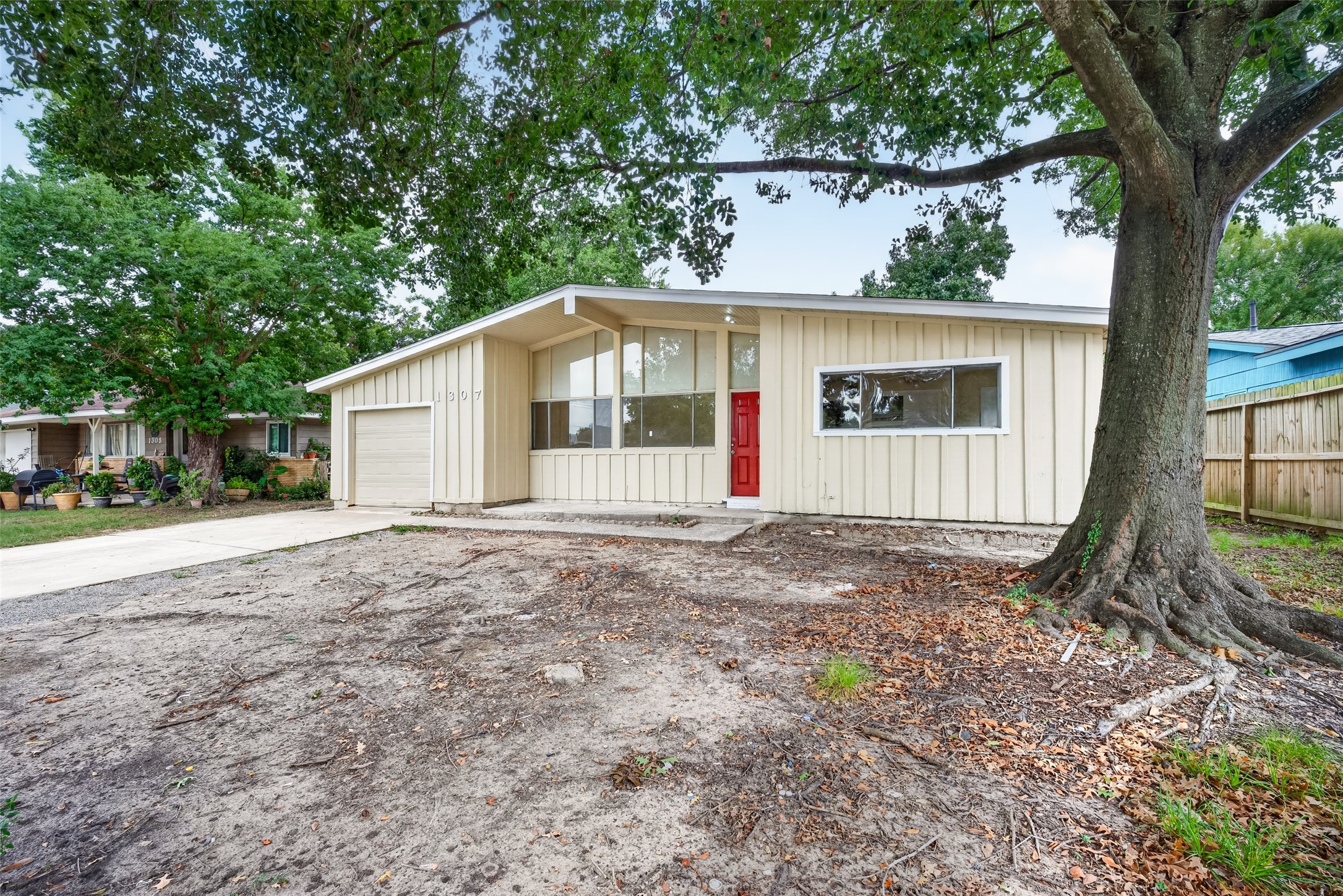 1307 Camden Road Property Photo 5