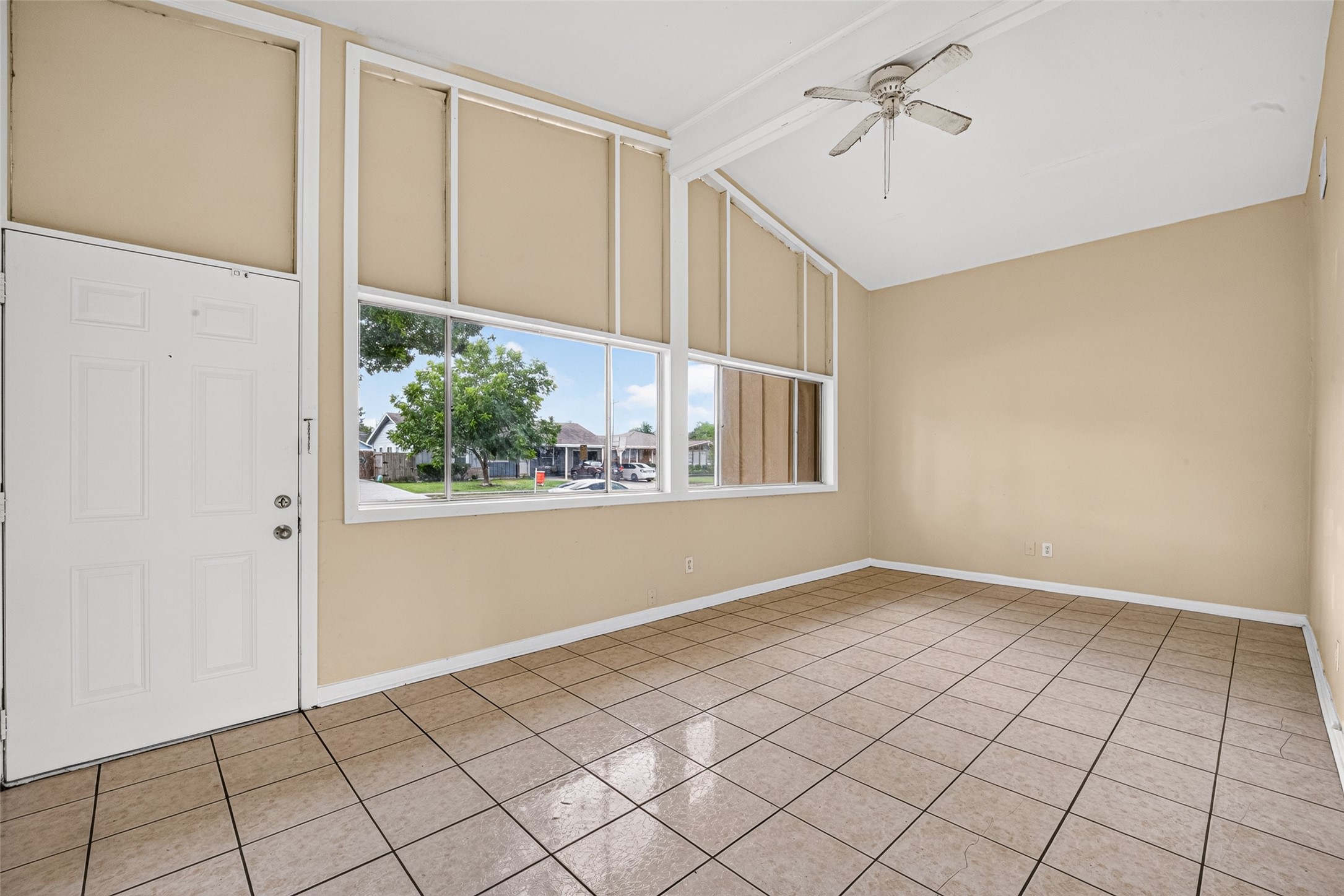 1307 Camden Road Property Photo 9