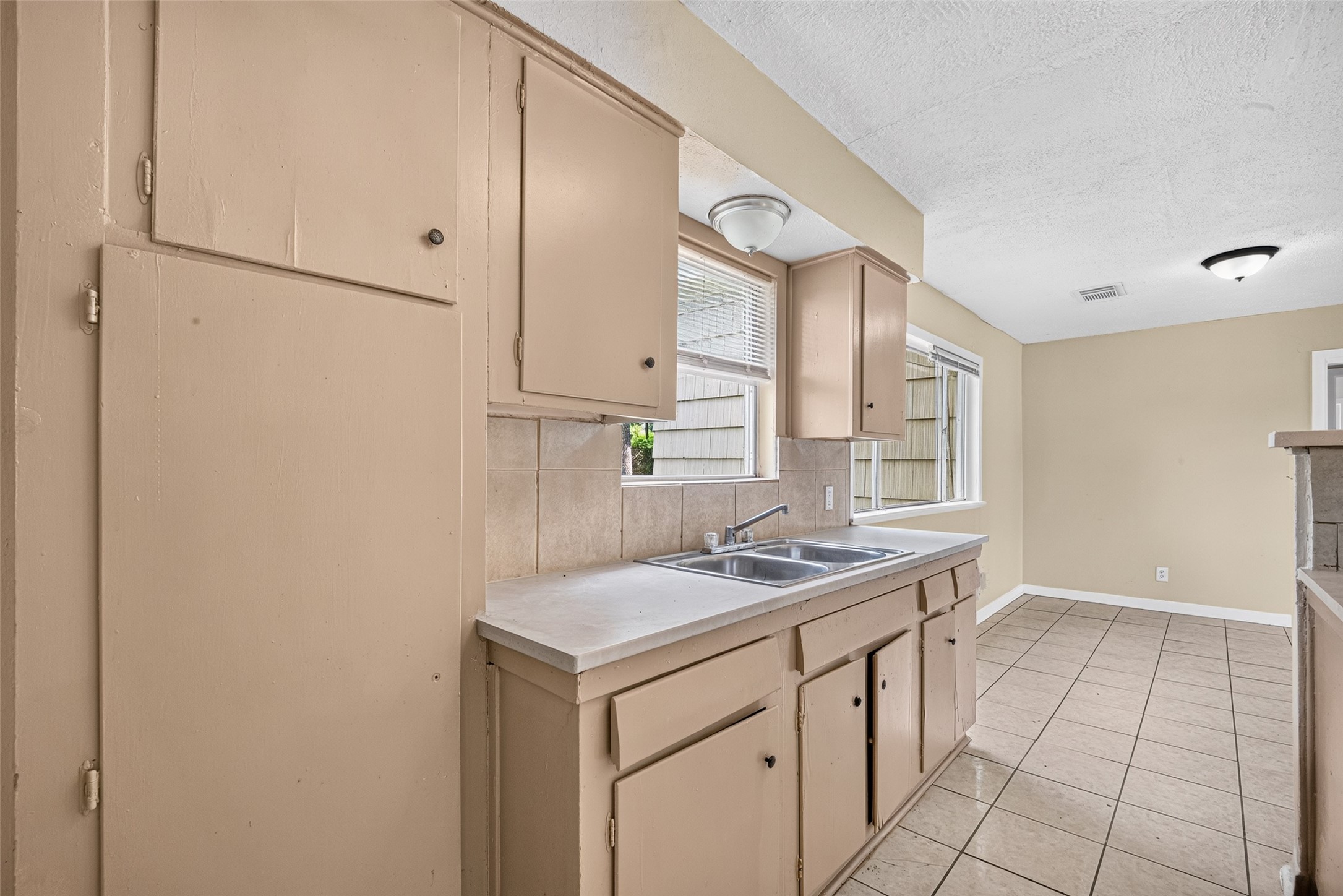 1307 Camden Road Property Photo 17