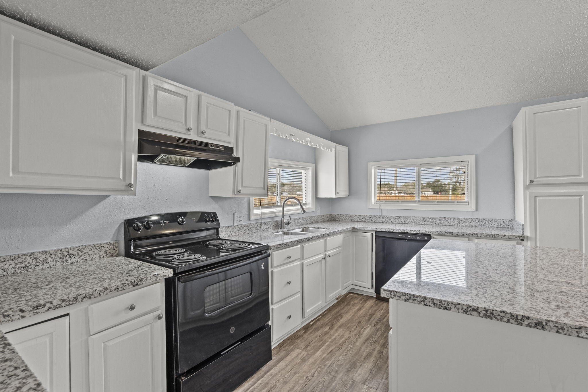 228 Orange Street Property Photo 2