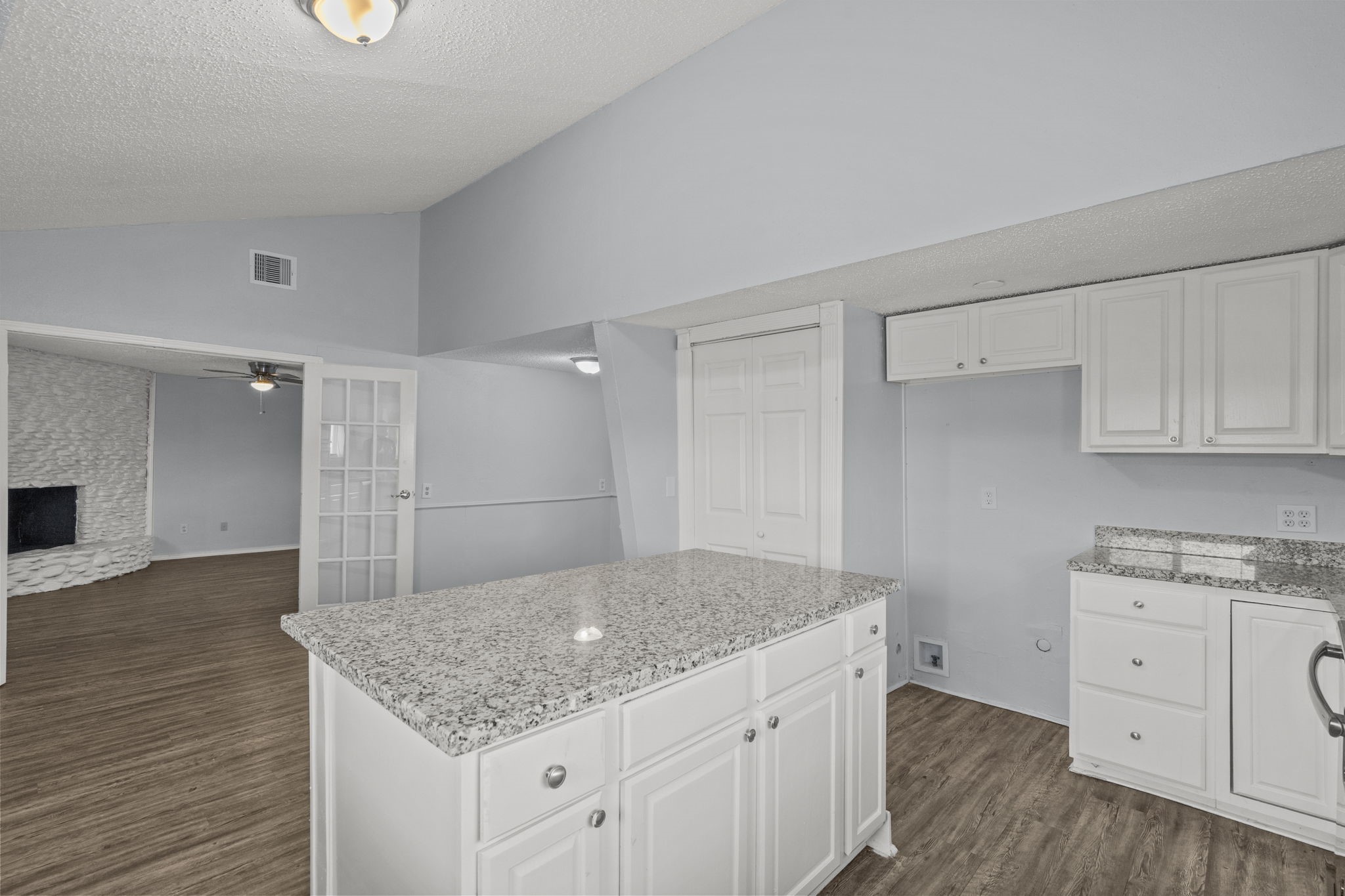 228 Orange Street Property Photo 3