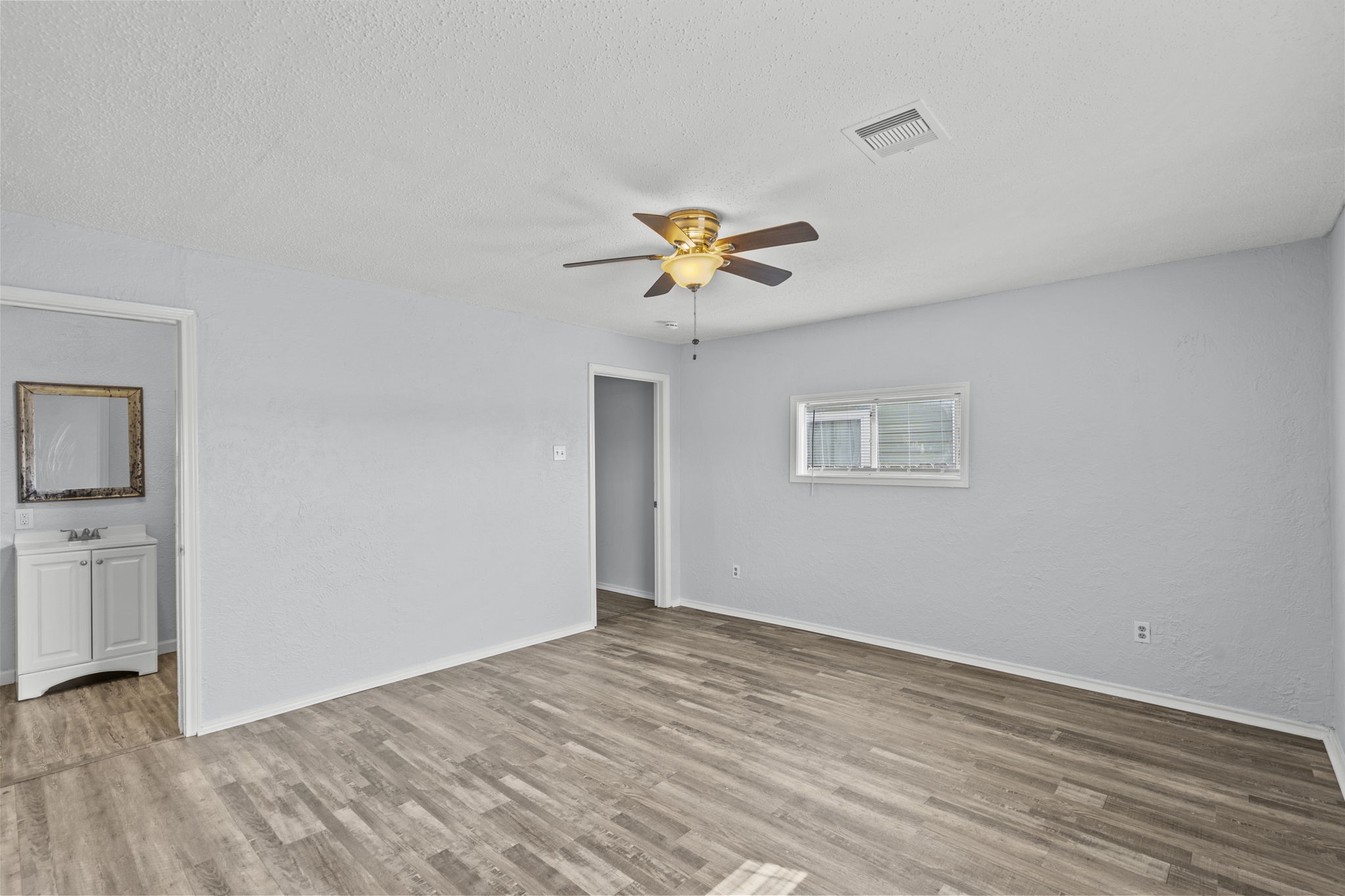 228 Orange Street Property Photo 13