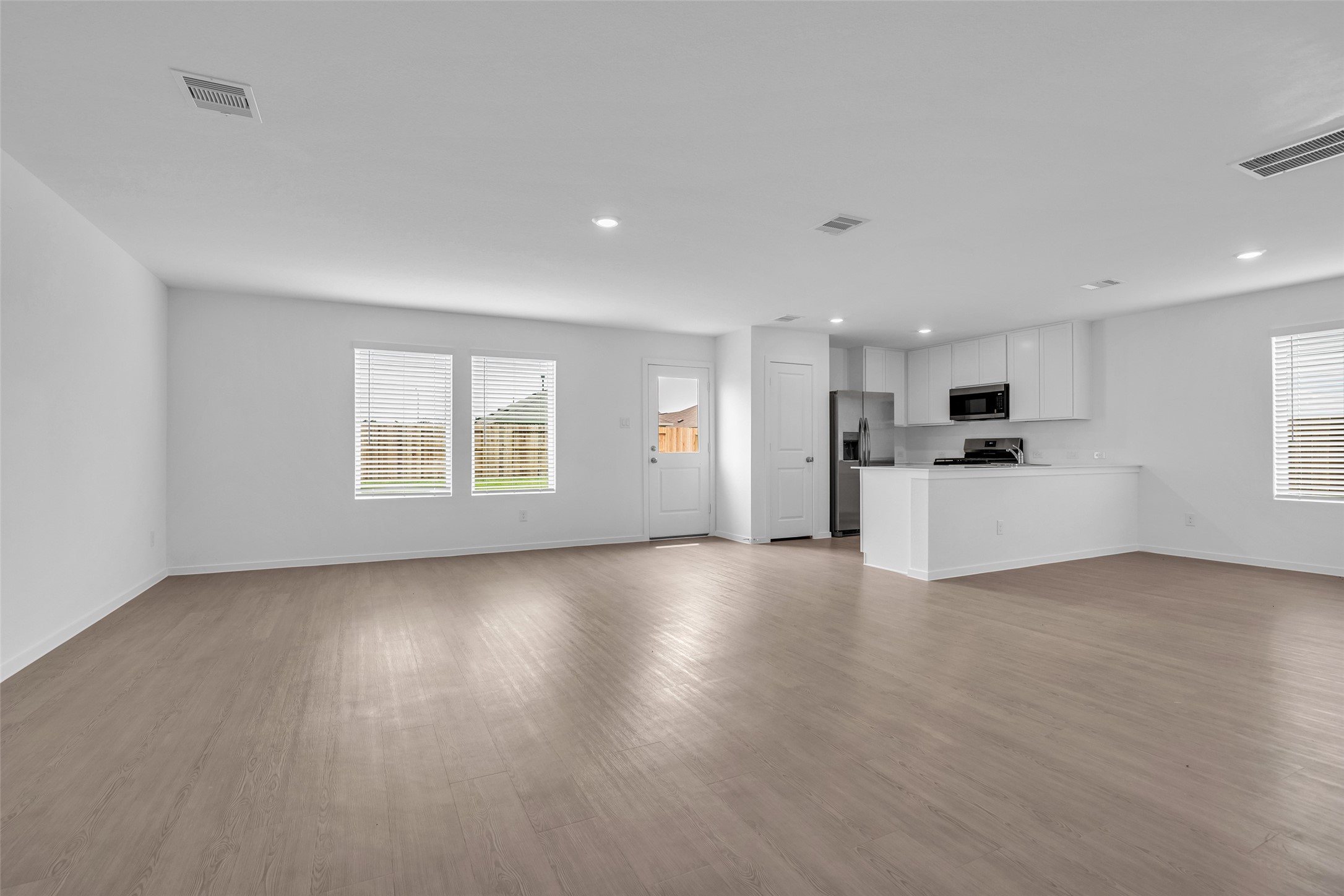 254 Farray Forest Property Photo 2
