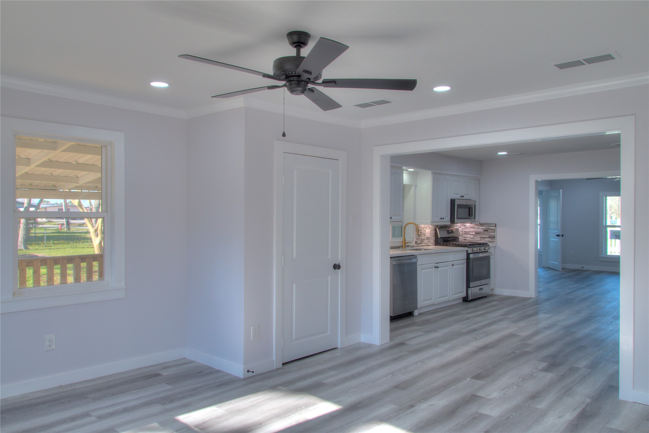 415 Perkins Avenue Property Photo 6