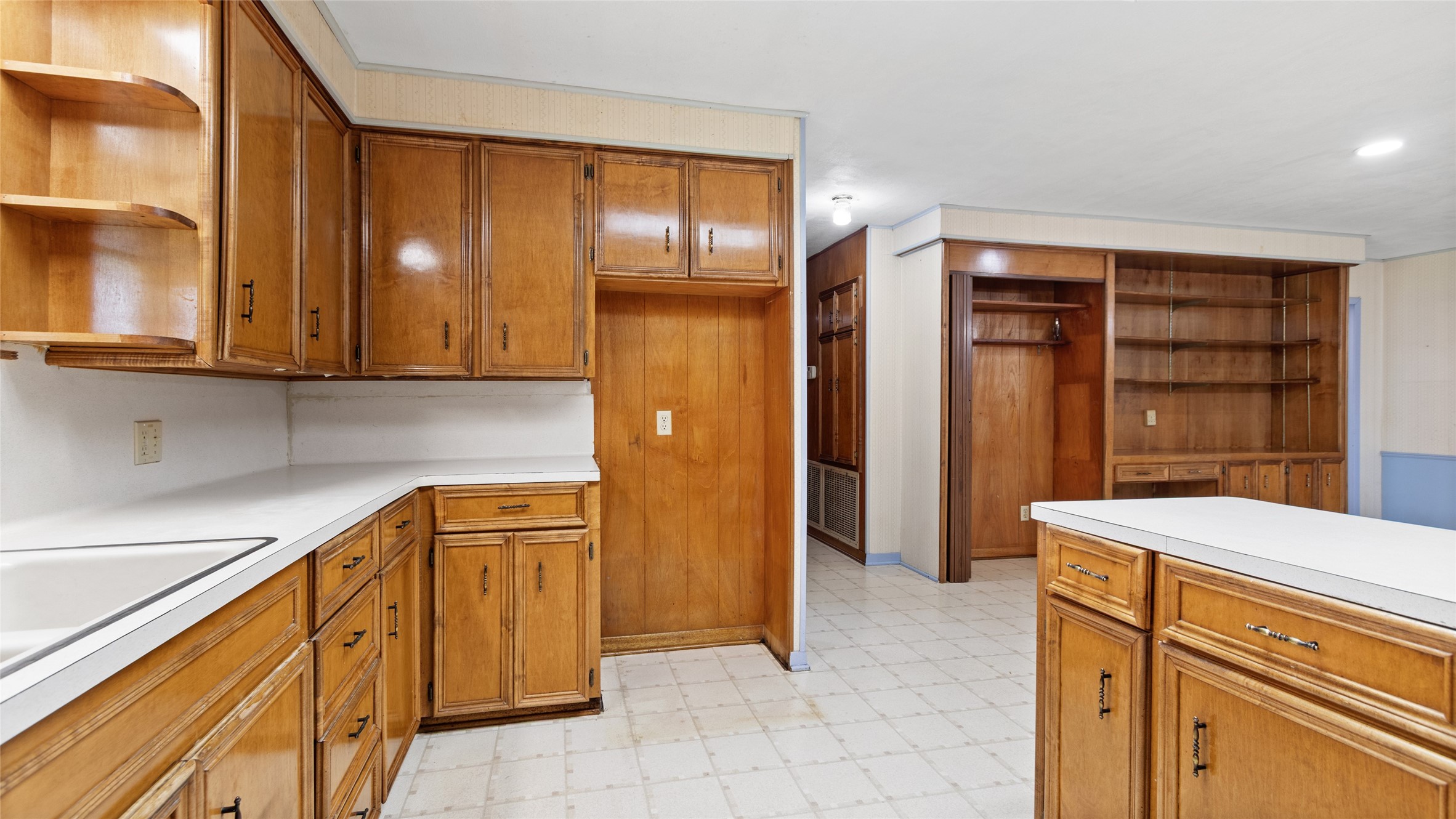 215 Lakeview Lane Property Photo 17