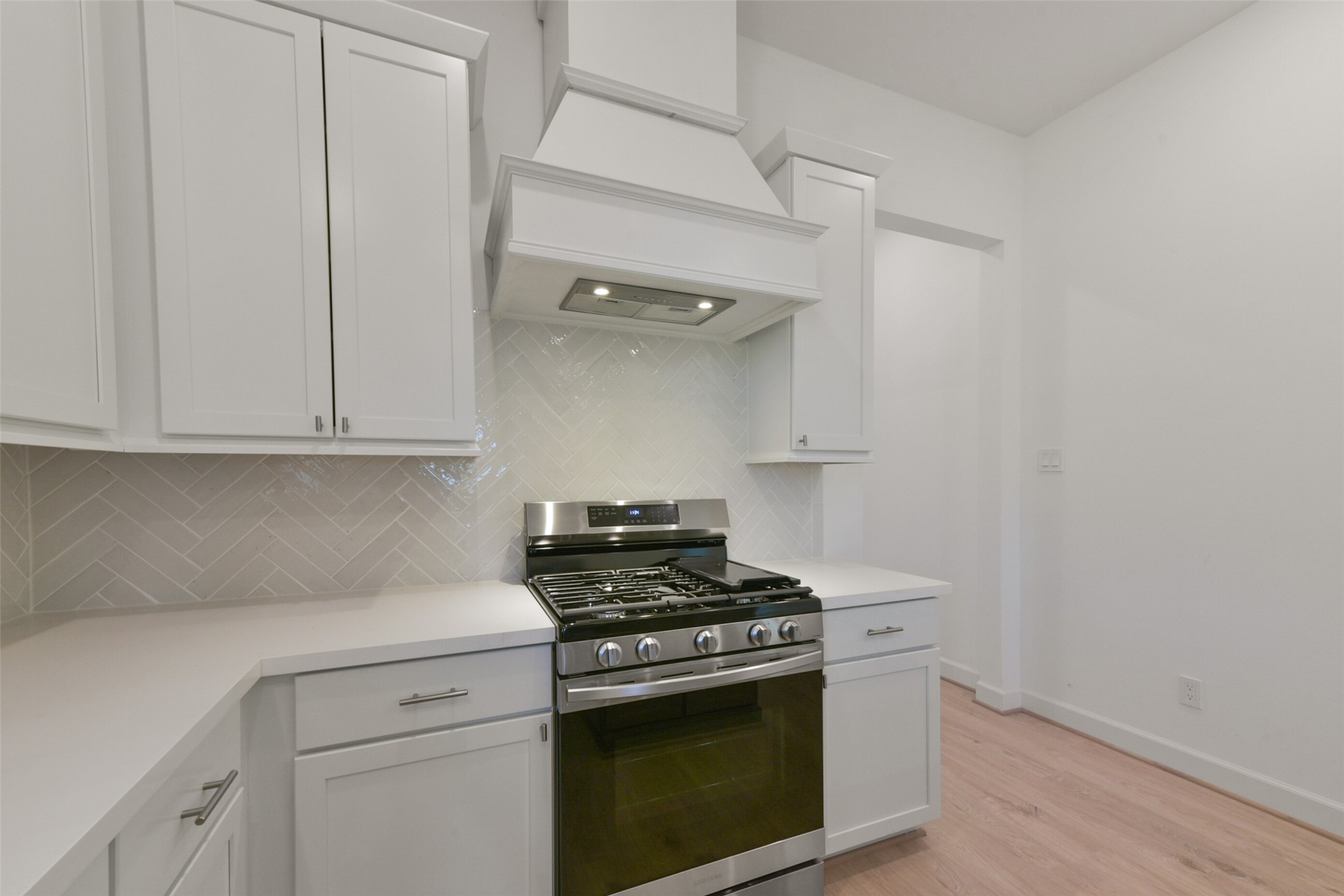 2503 S Houston Avenue Property Photo 12