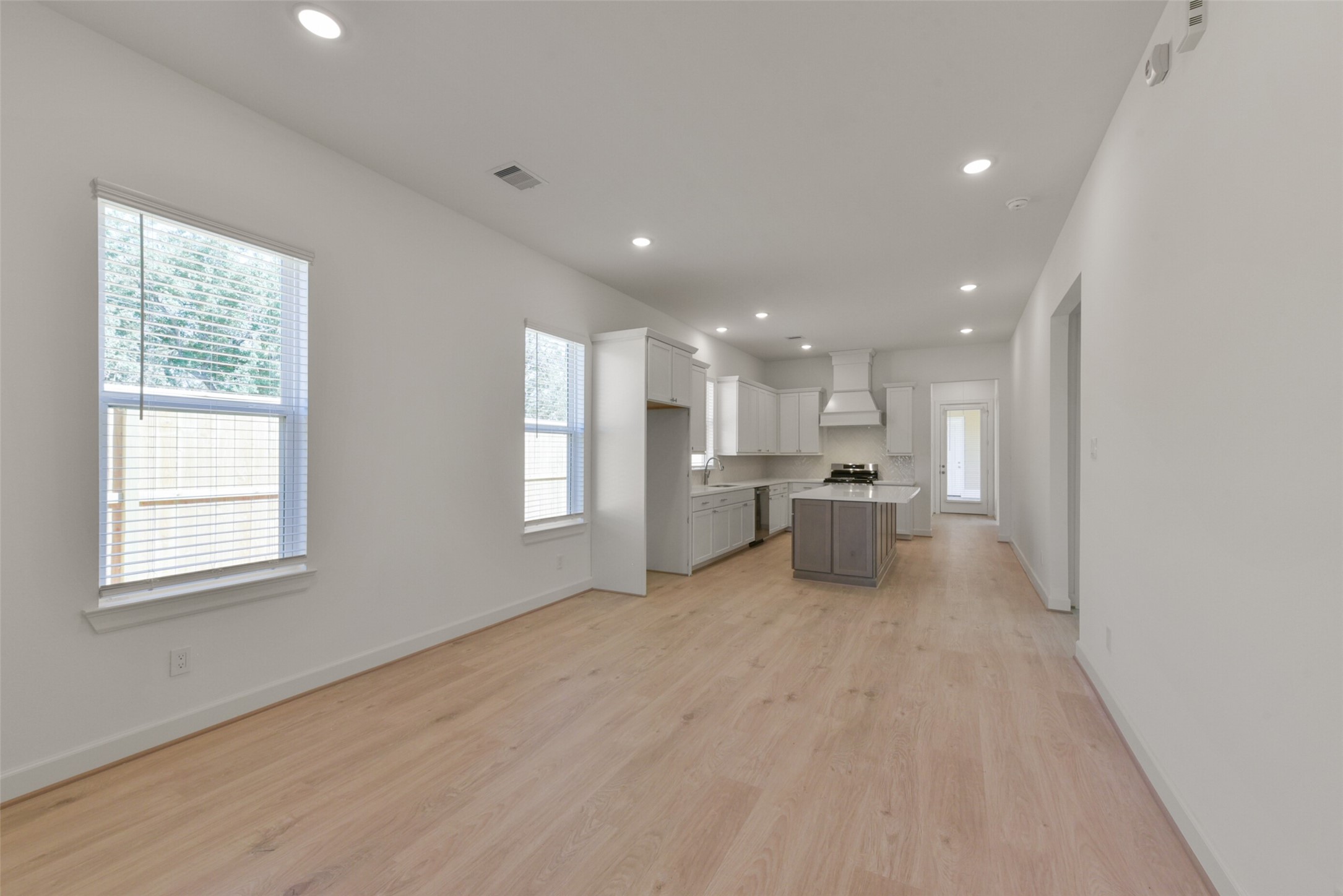 2503 S Houston Avenue Property Photo 15