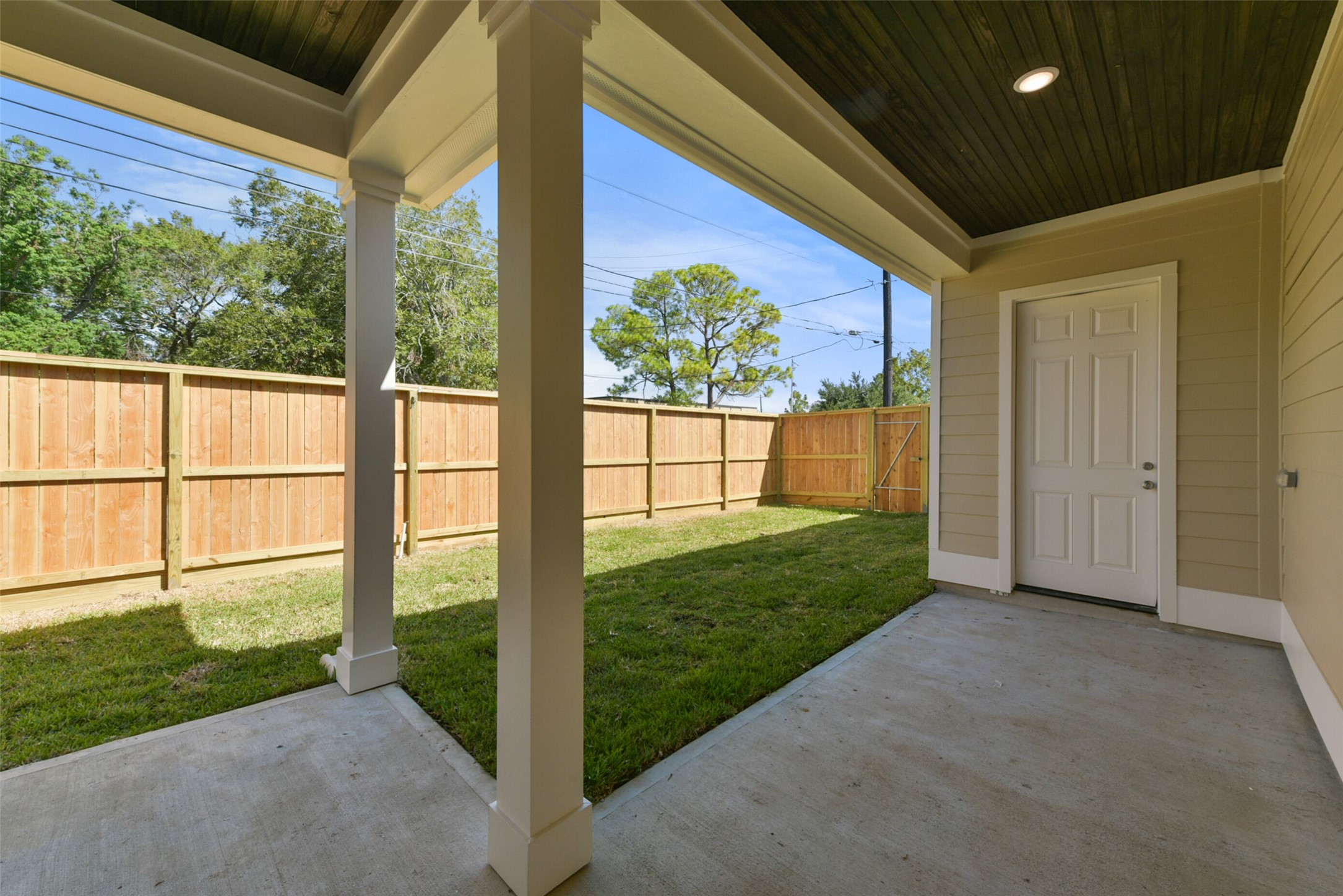 2503 S Houston Avenue Property Photo 31