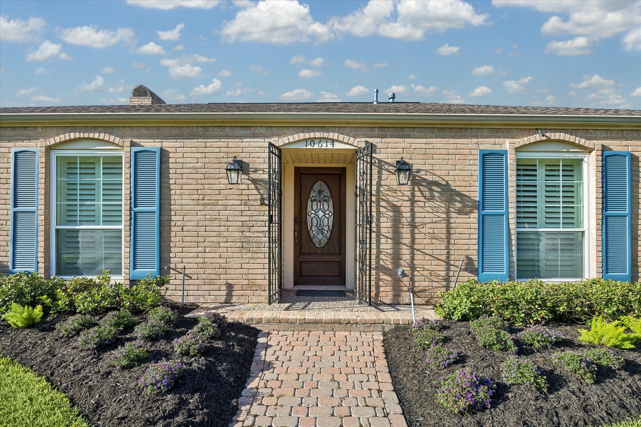 10614 Longmont Drive Property Photo 2