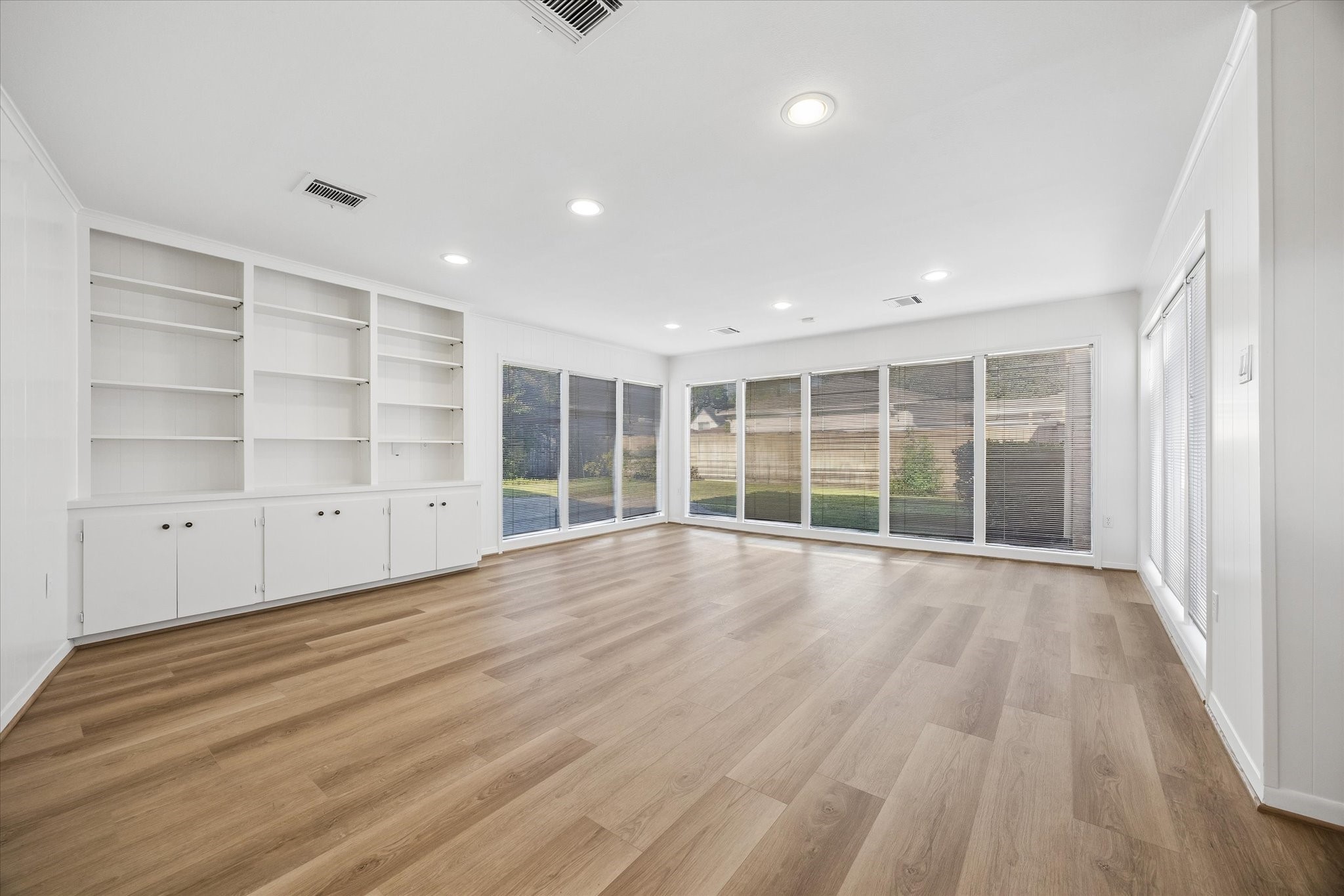 10614 Longmont Drive Property Photo 12