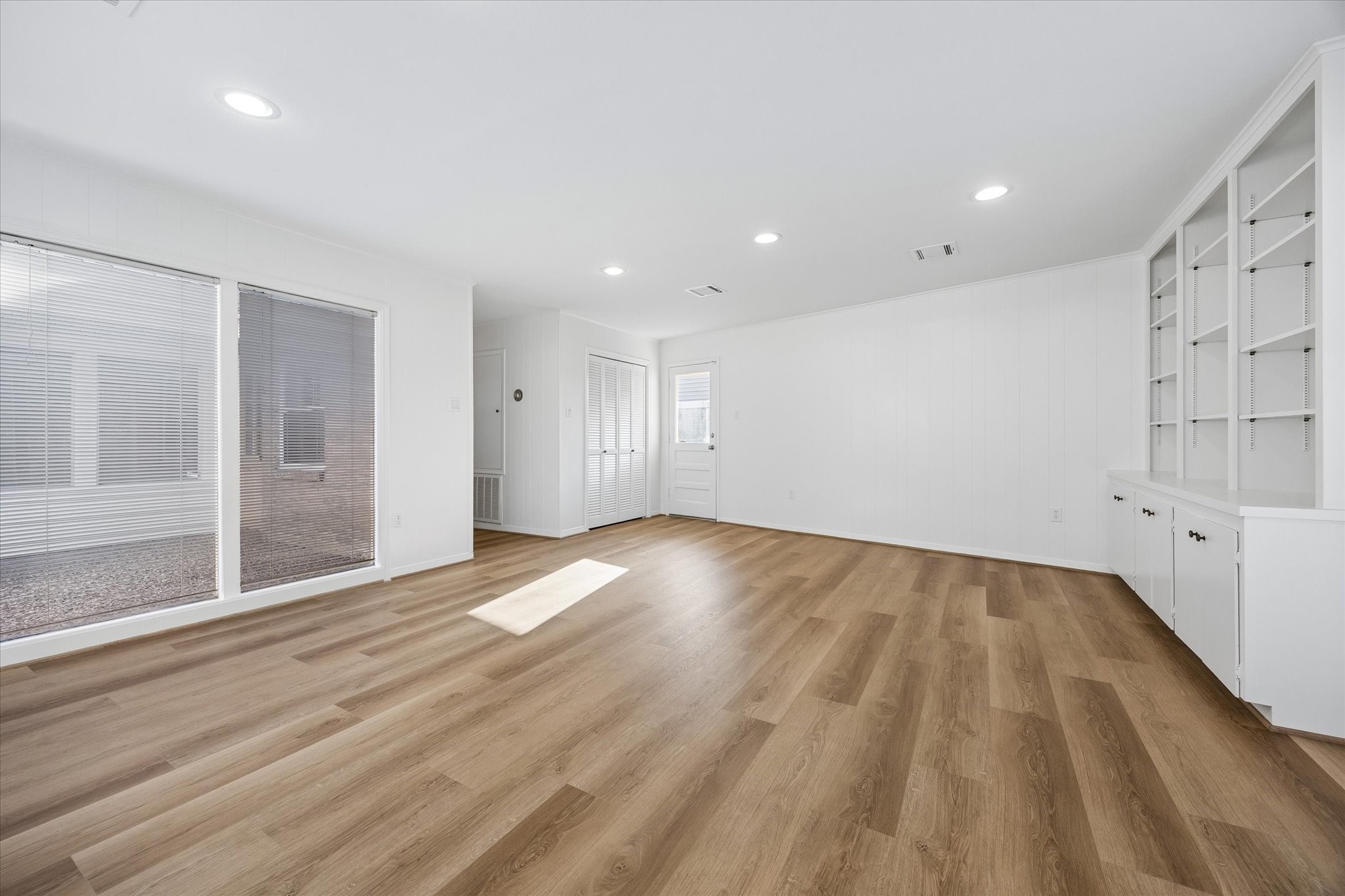 10614 Longmont Drive Property Photo 13