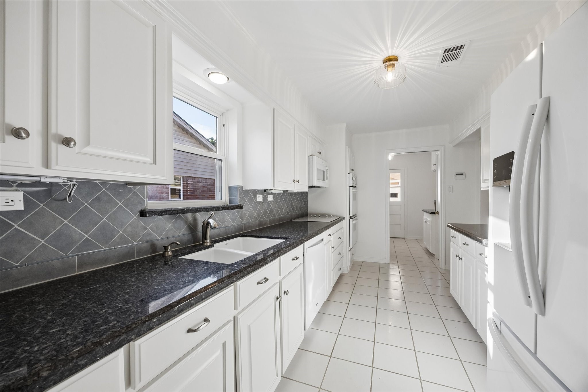 10614 Longmont Drive Property Photo 17