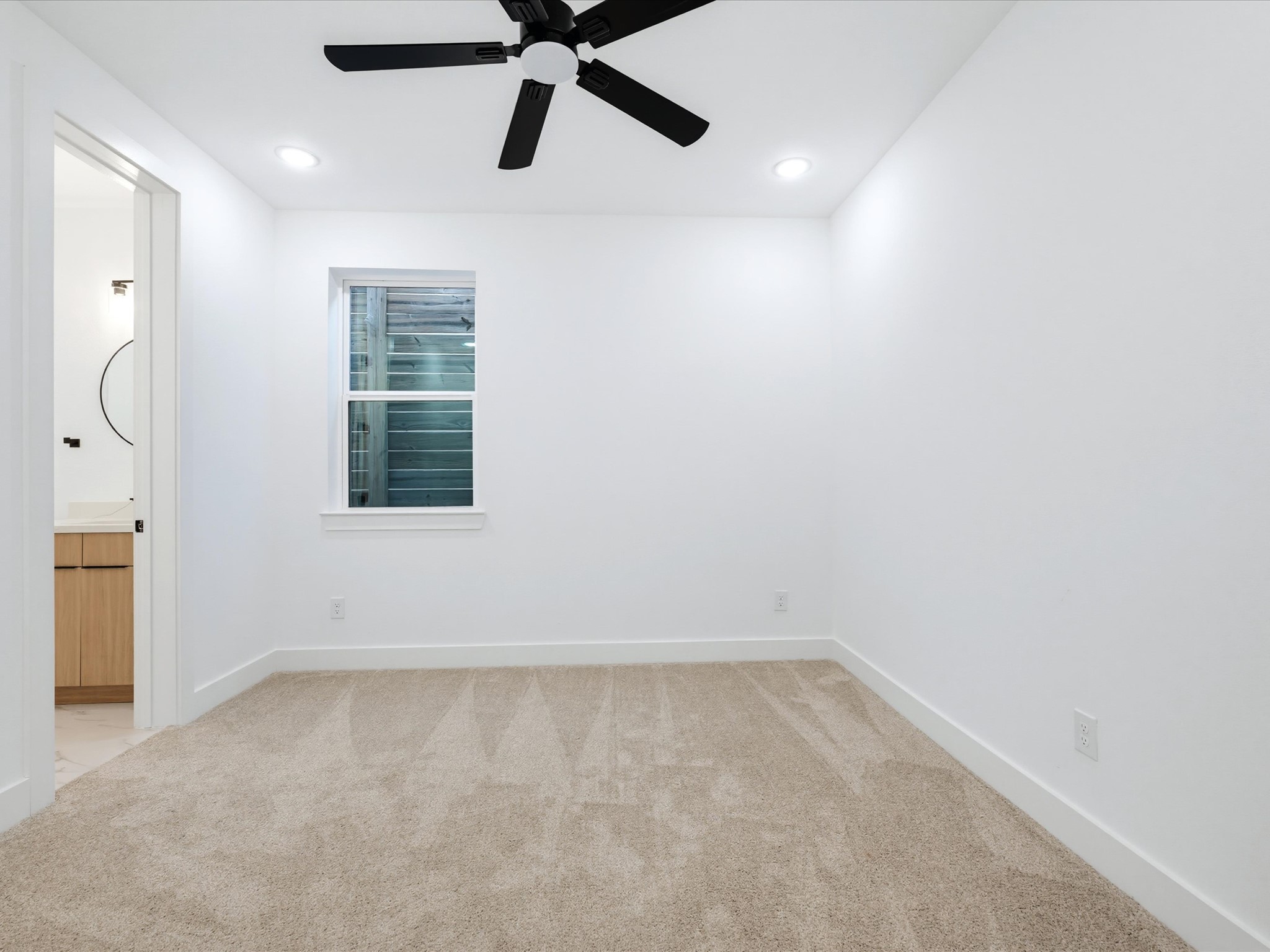 3405 Baer Street Property Photo 10