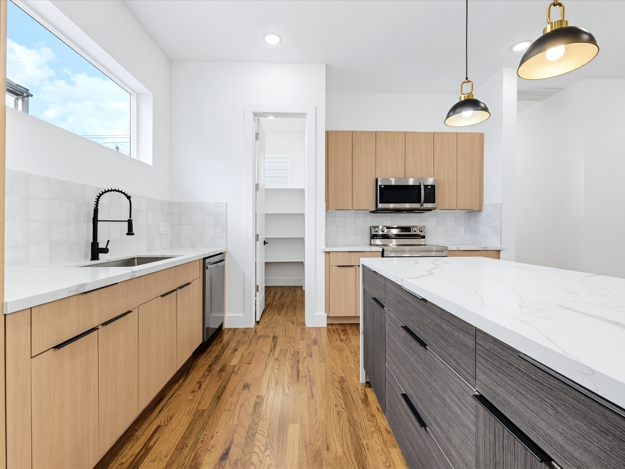 3405 Baer Street Property Photo 16