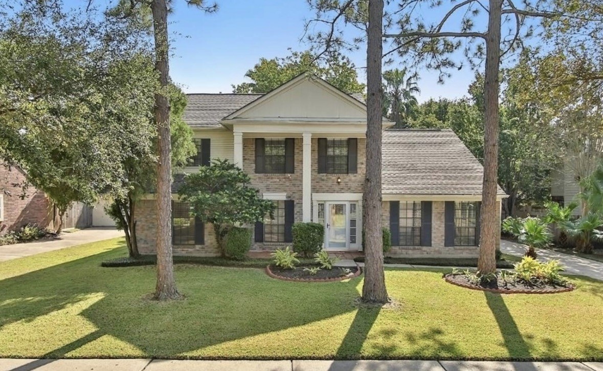 15115 Delbarton Drive Property Photo 4