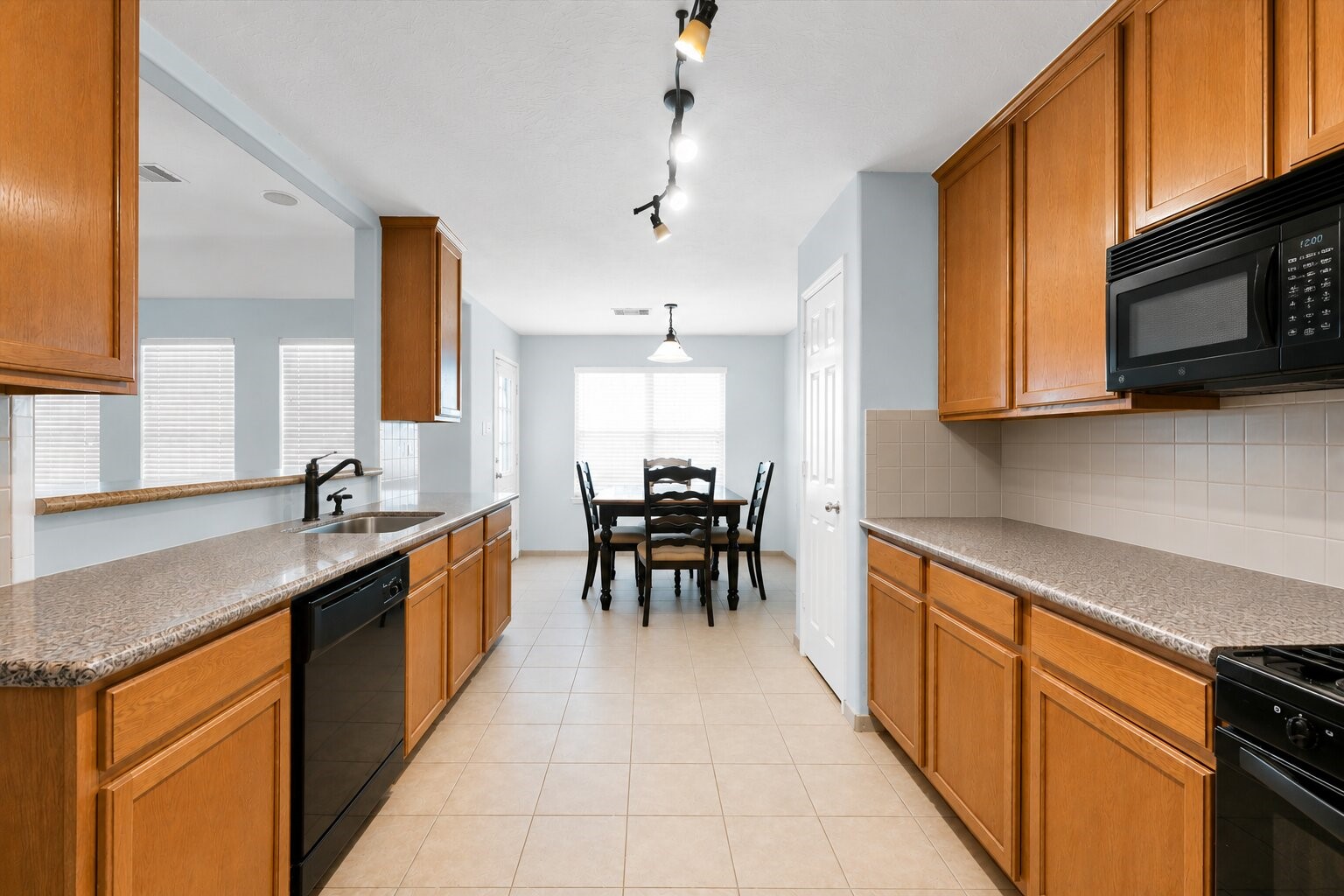 4208 Parry Drive Property Photo 12