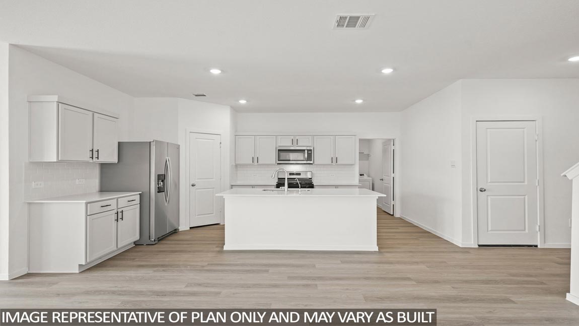 16799 Country Roots Avenue Property Photo 4