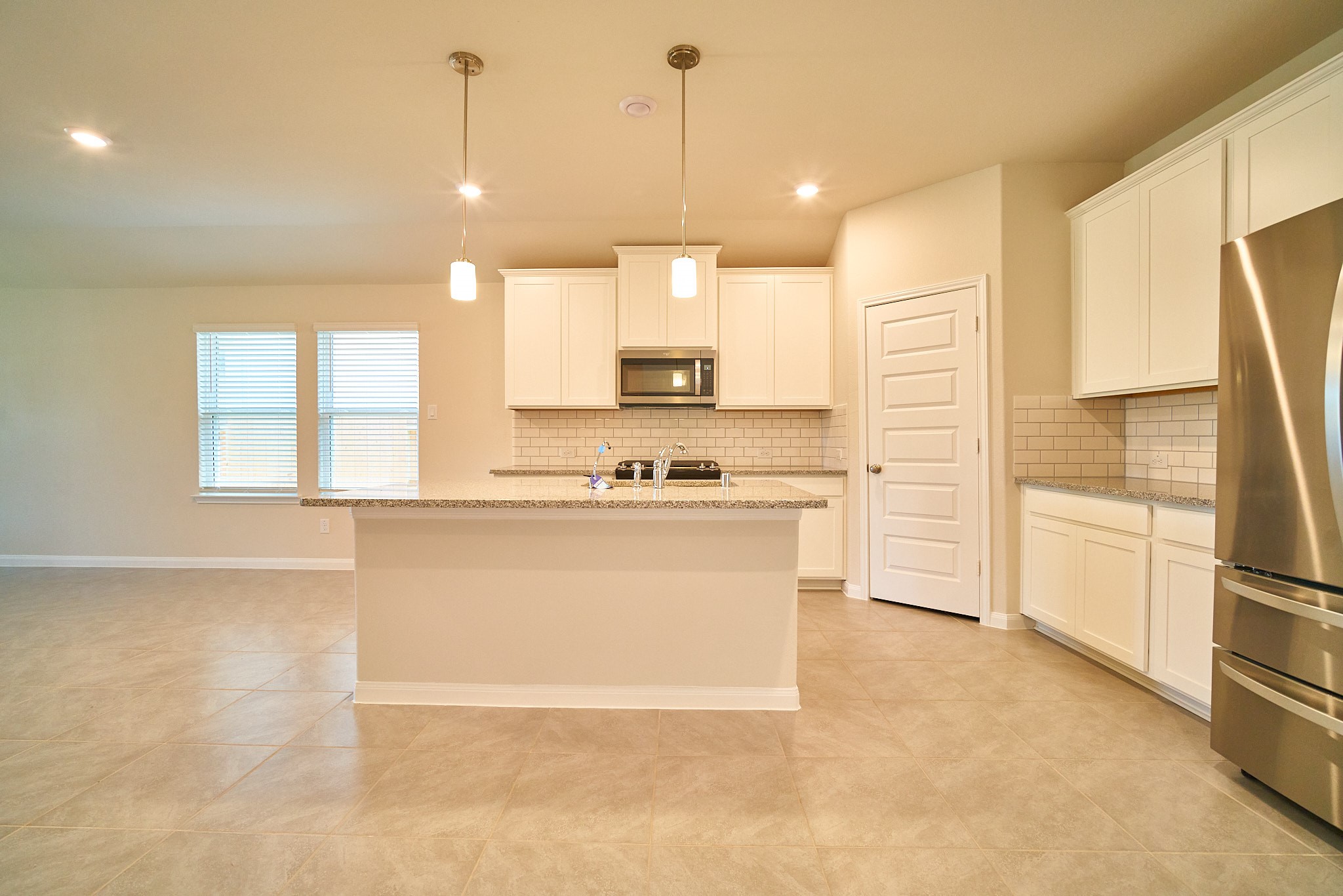 21522 Iron Oak Lane Property Photo 4