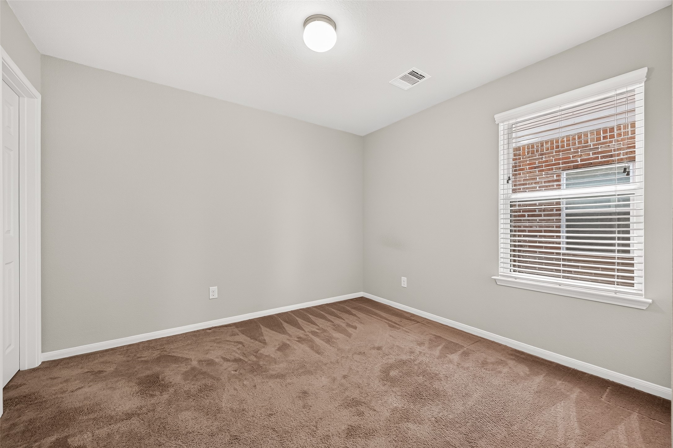 2703 Fawn Mountain Drive Property Photo 20