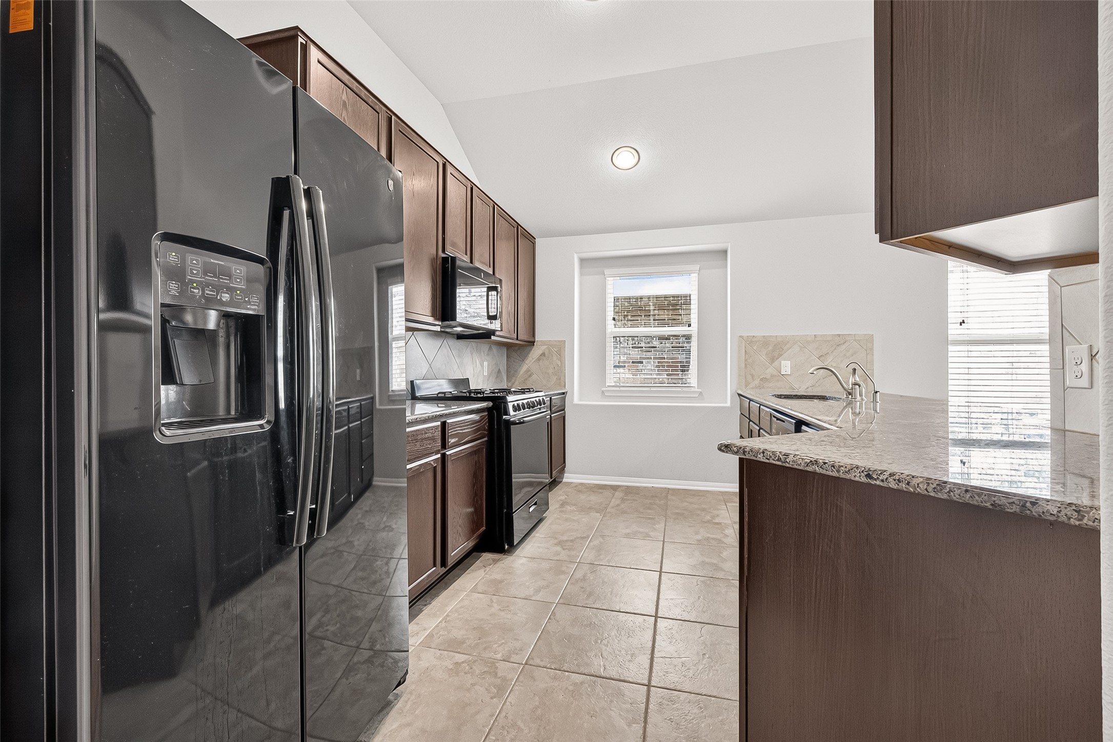 2703 Fawn Mountain Drive Property Photo 25