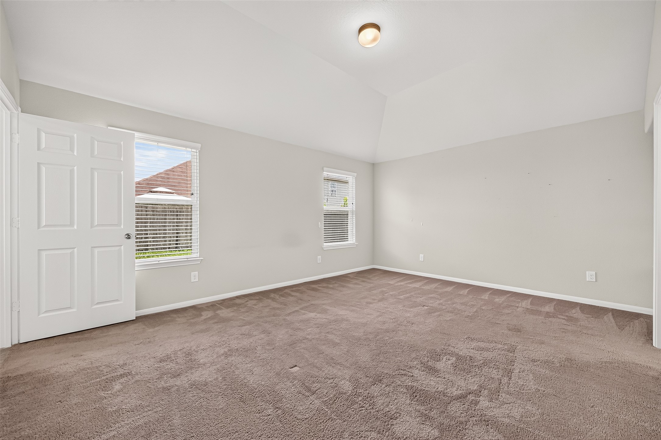 2703 Fawn Mountain Drive Property Photo 33