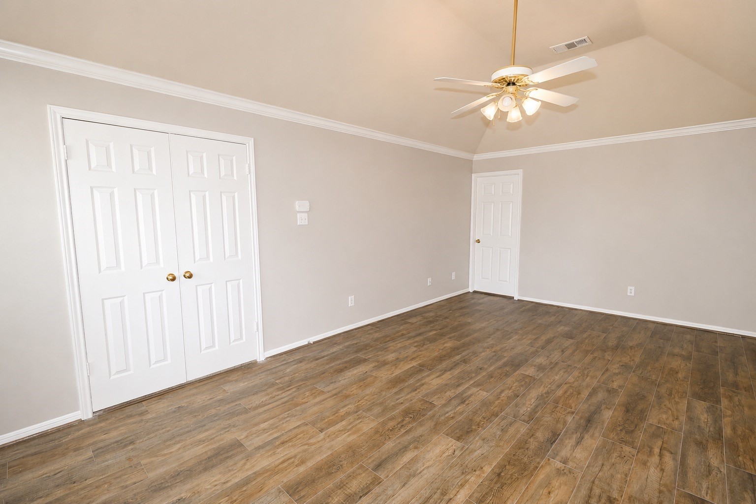 7014 Morningside Drive Property Photo 11