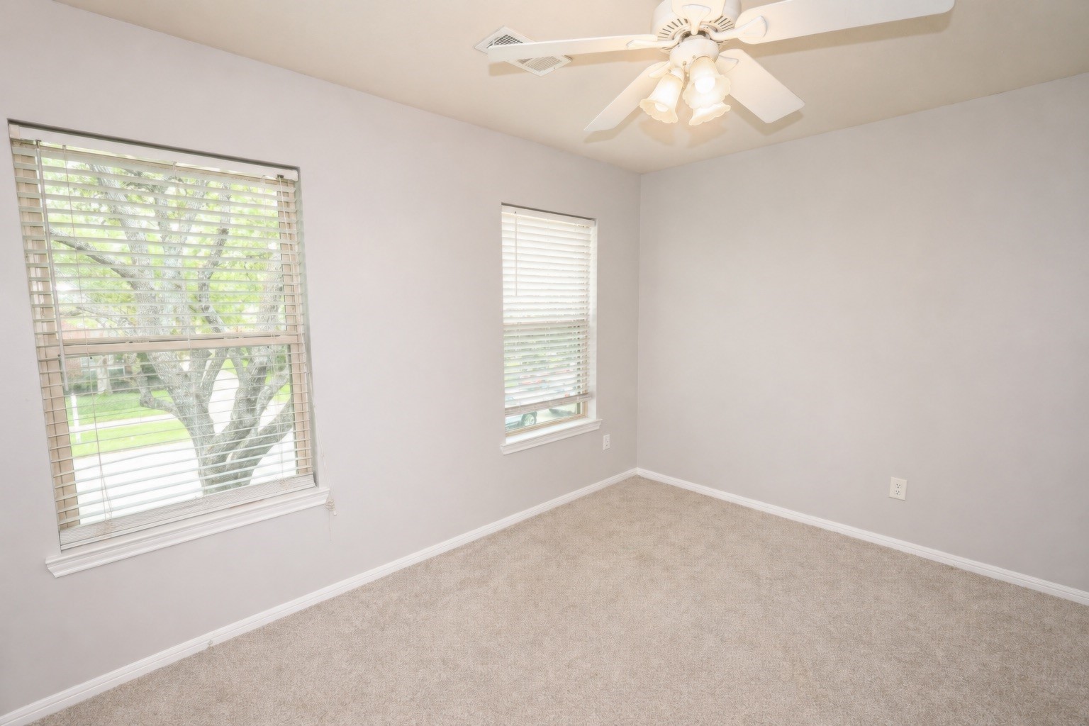 7014 Morningside Drive Property Photo 14