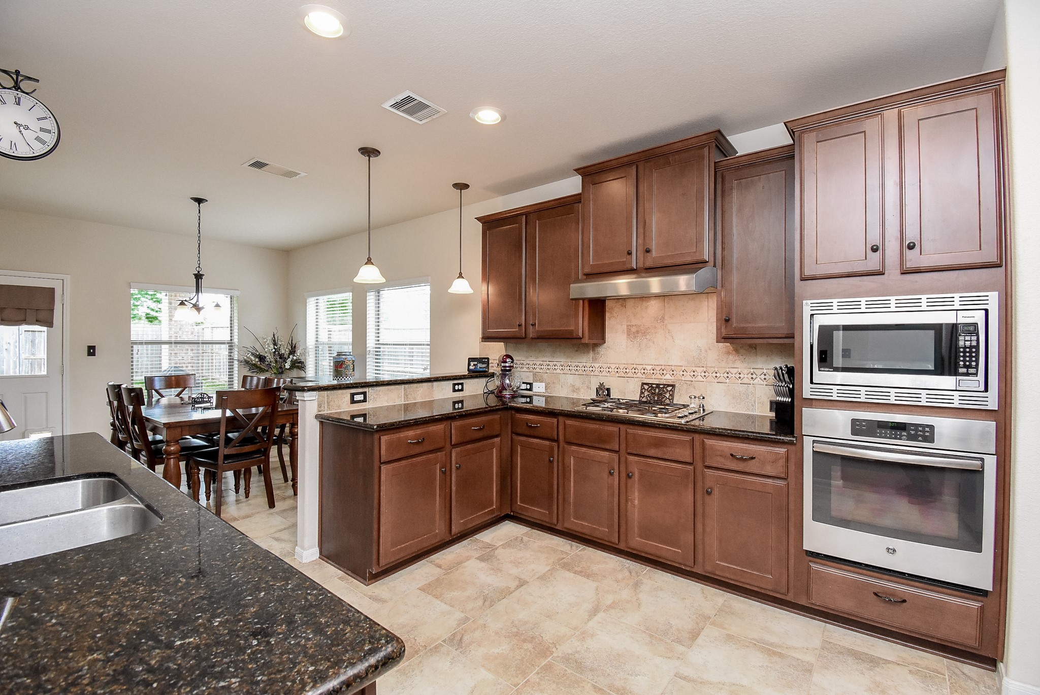 5039 Crystal Bluff Court Property Photo 18