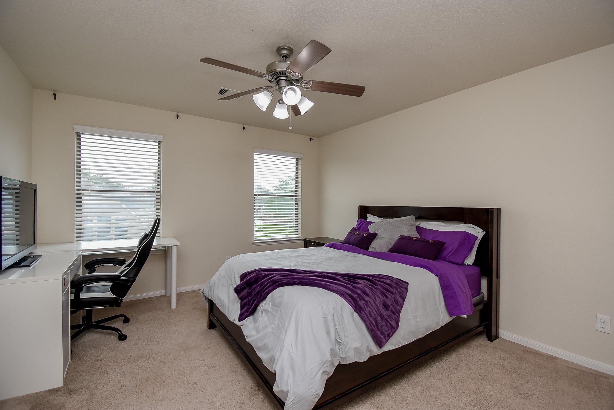 5039 Crystal Bluff Court Property Photo 30