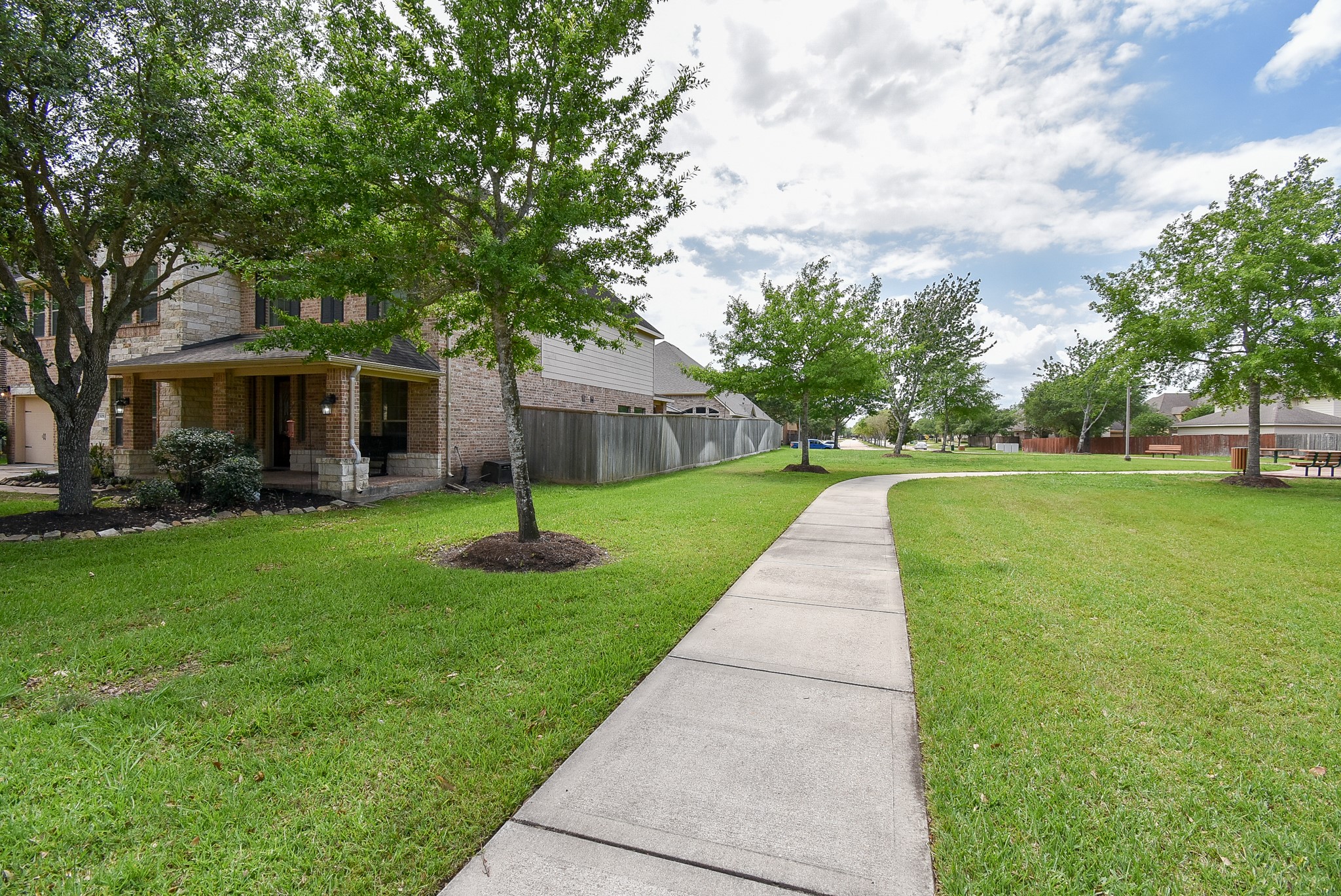 5039 Crystal Bluff Court Property Photo 36