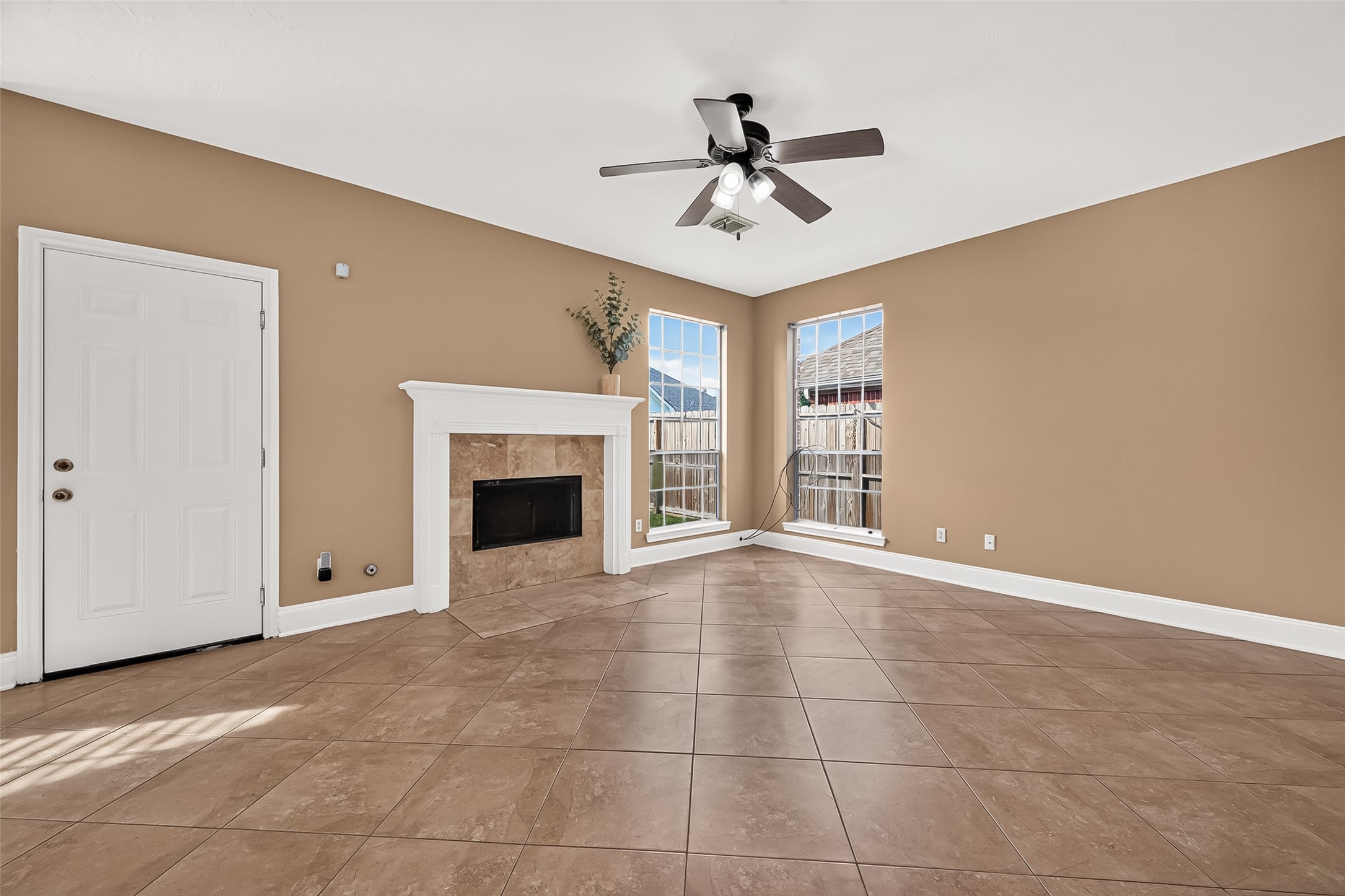 4011 Alexis Circle Property Photo 3