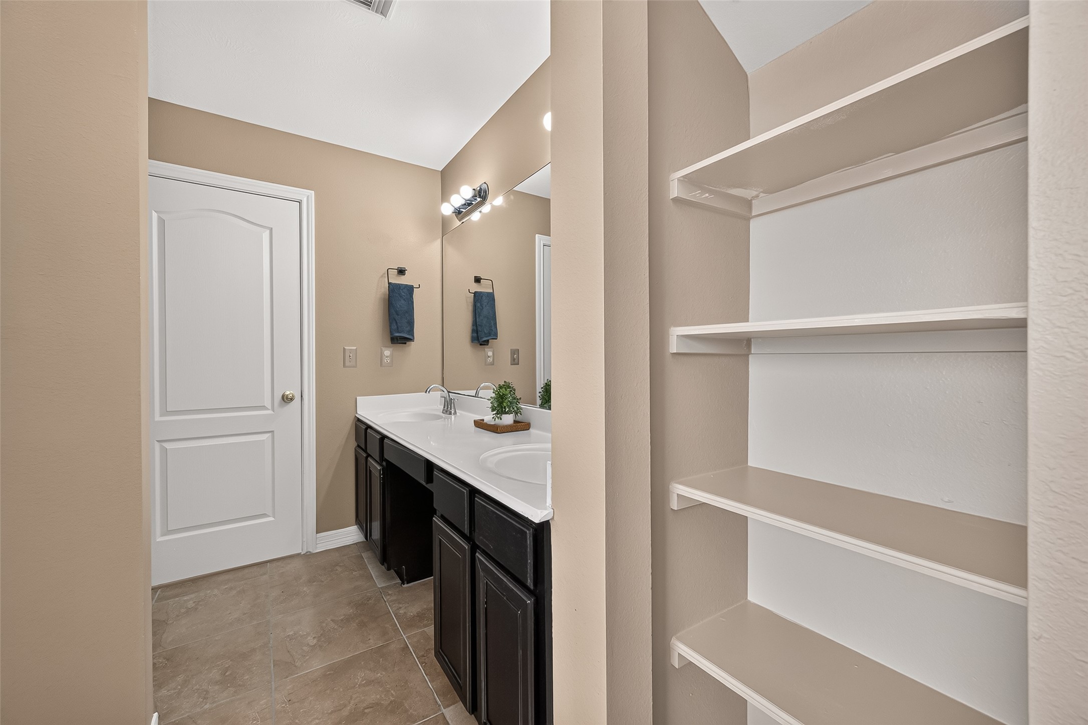 4011 Alexis Circle Property Photo 44