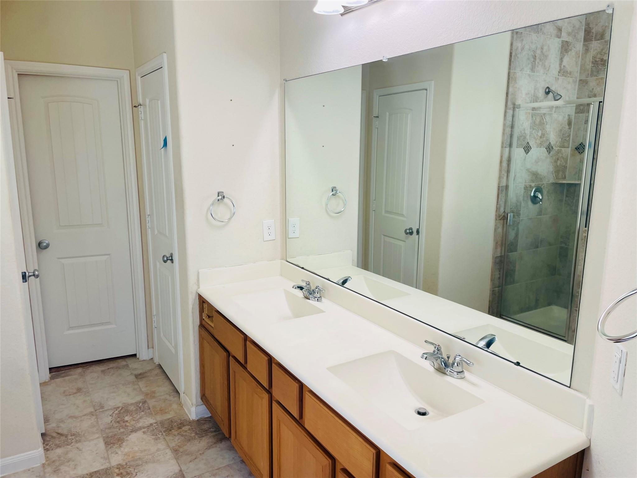 335 American Black Bear Drive, Crosby Tx 77532 Property Photo 12