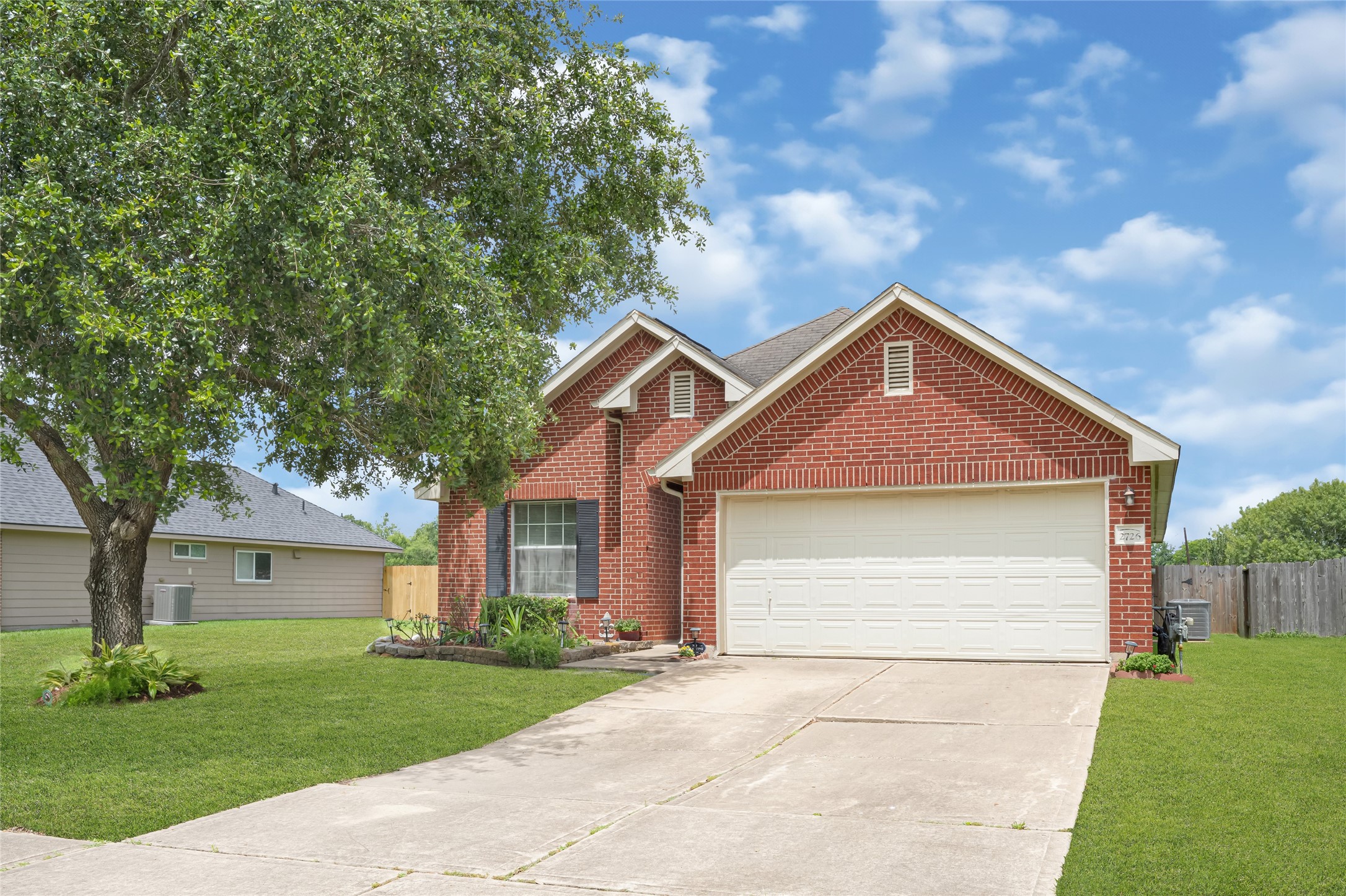 2726 Sage Bluff Avenue