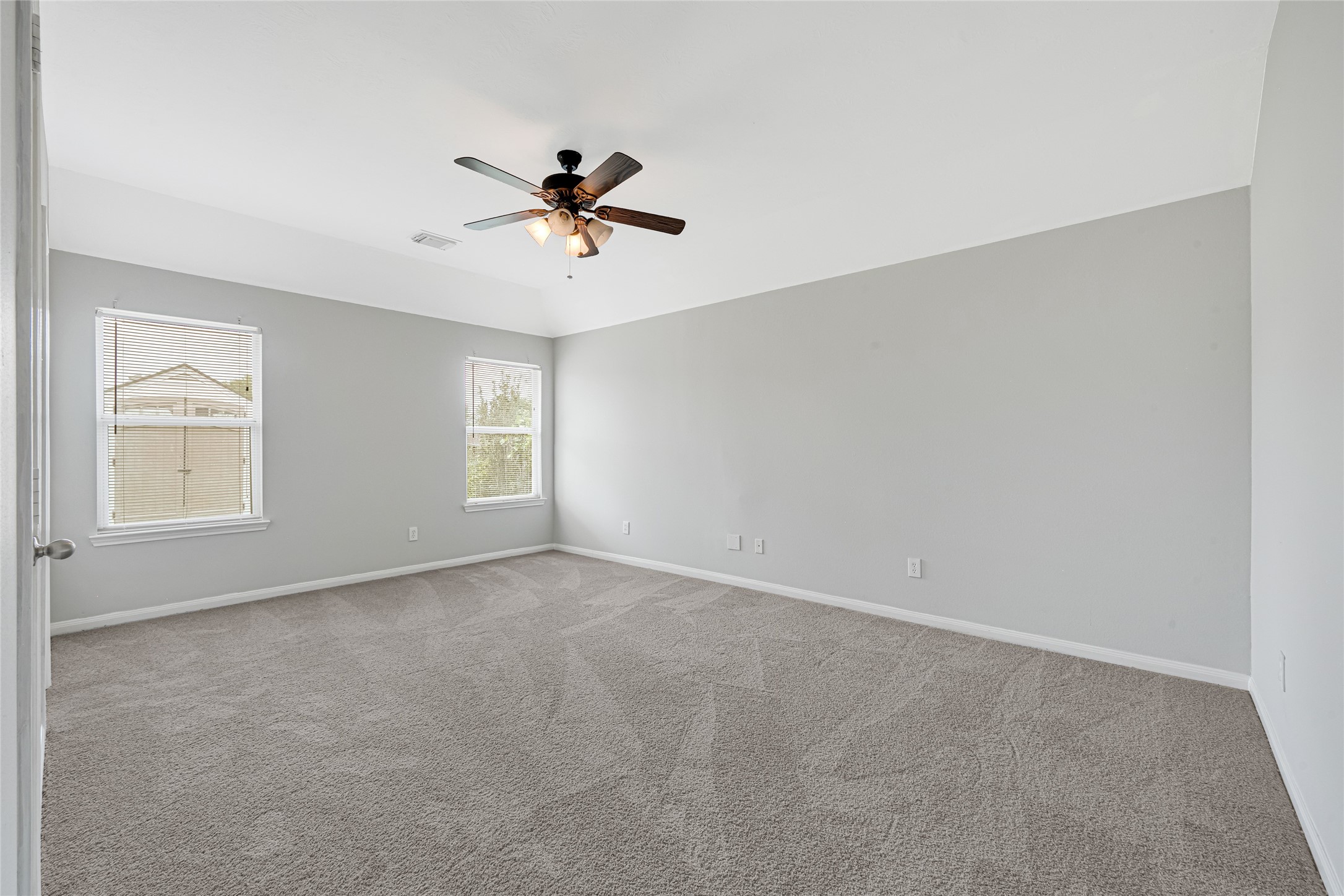 2726 Sage Bluff Avenue Property Photo 19