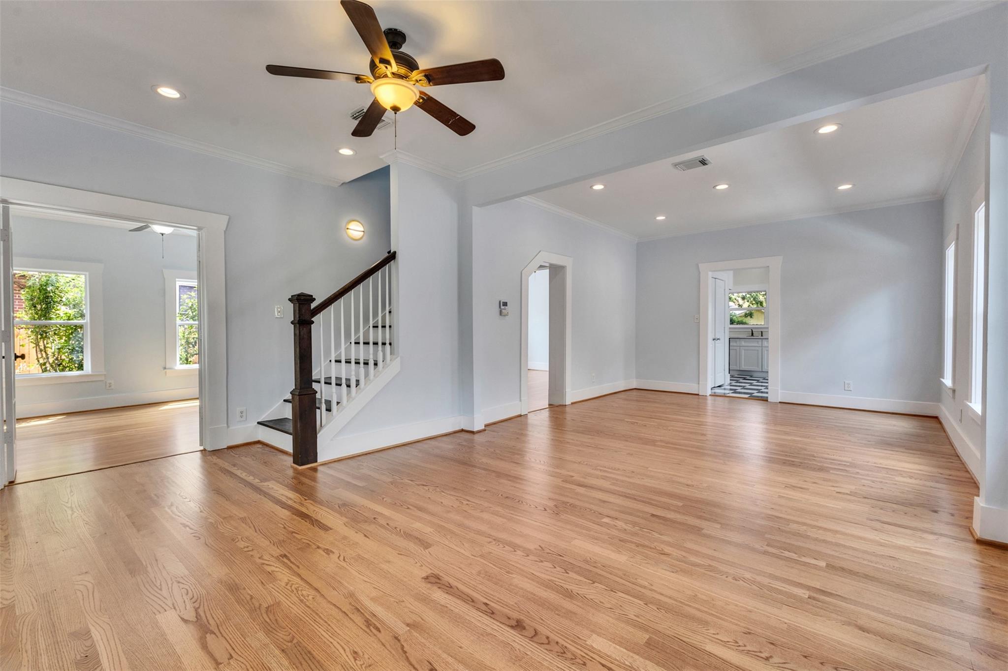 4534 Woodside Street, Houston Tx 77023 Property Photo 6
