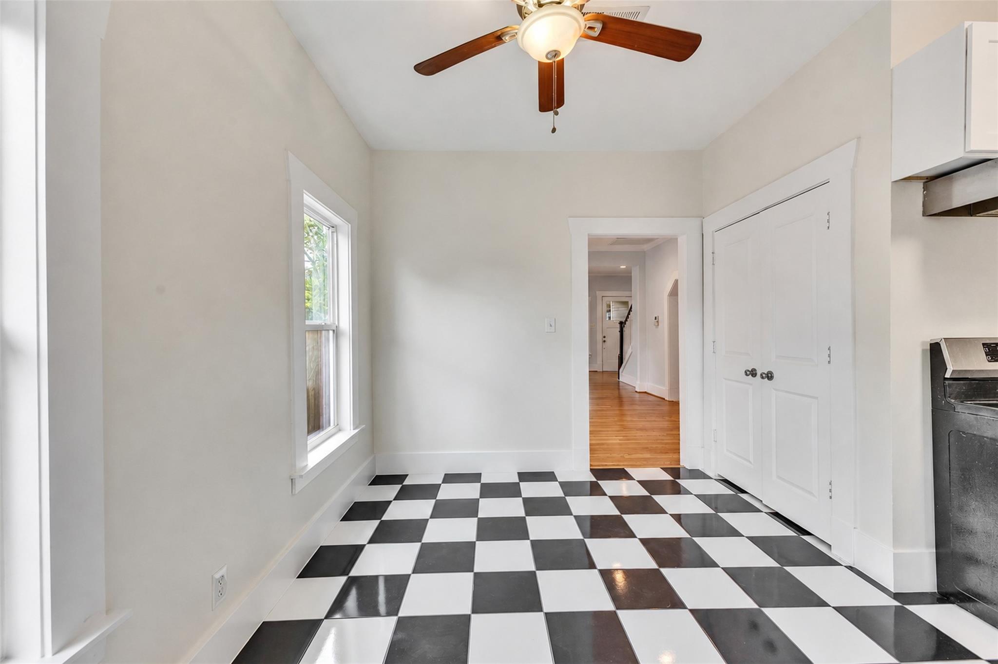 4534 Woodside Street Property Photo 21