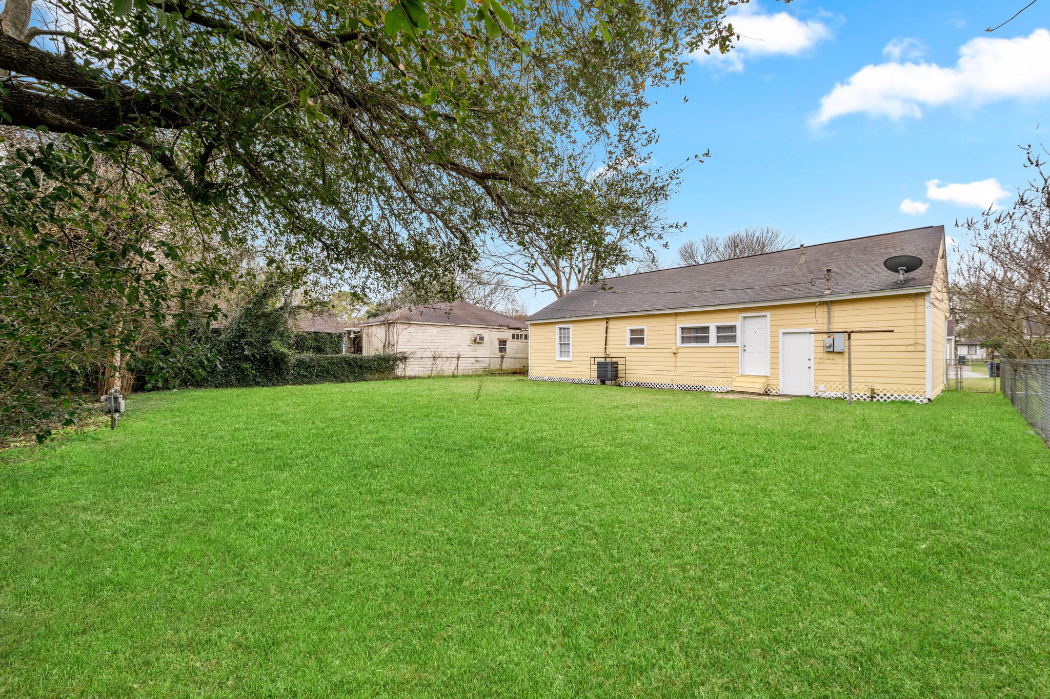 1130 17th Avenue N Property Photo 11