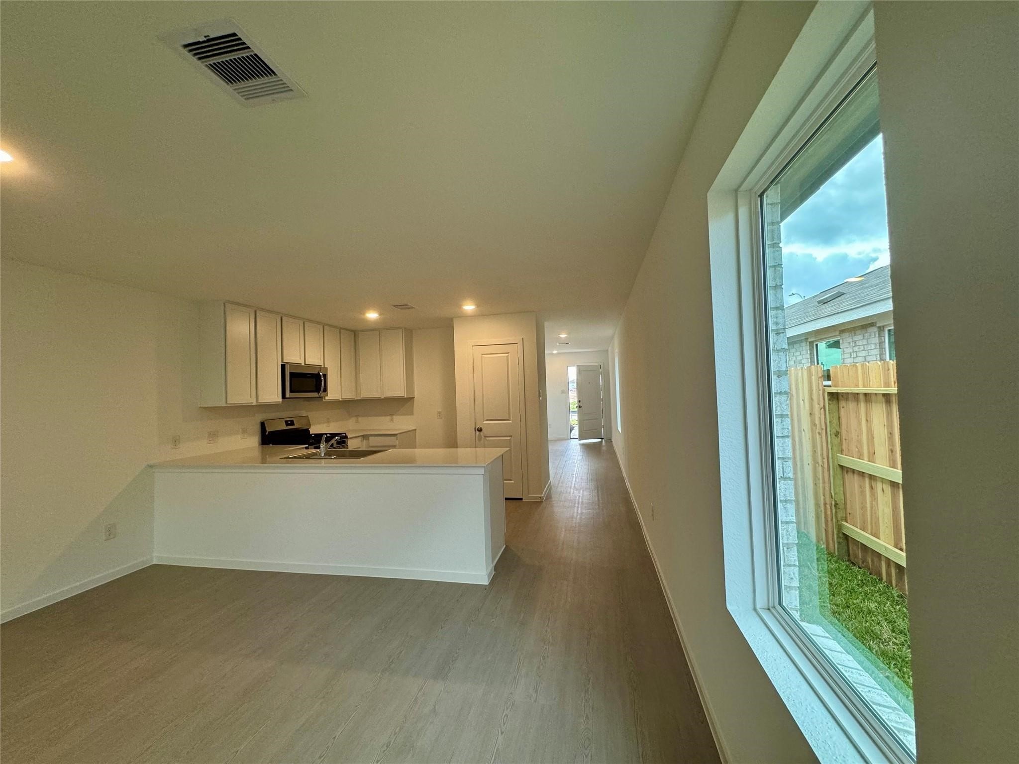 6803 Eastern Cottonwood Lane Property Photo 4