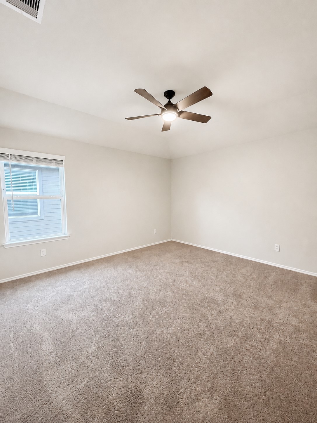 40621 Guillemont Lane Property Photo 12