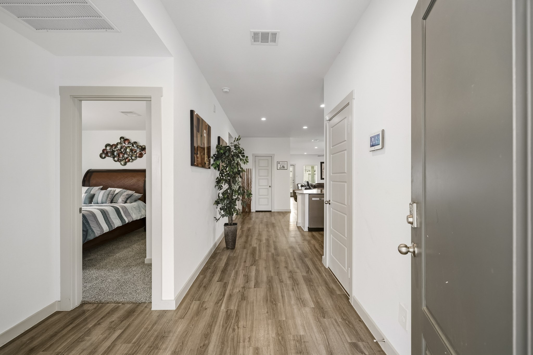 919 Tall Shire Court Property Photo 2